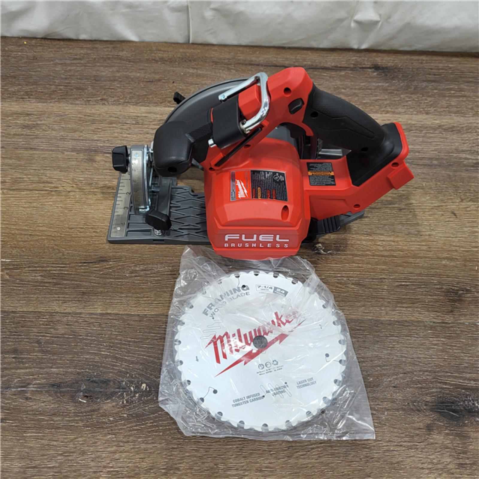 AS-IS Milwaukee M18 FUEL 7-1/4 Circular Saw