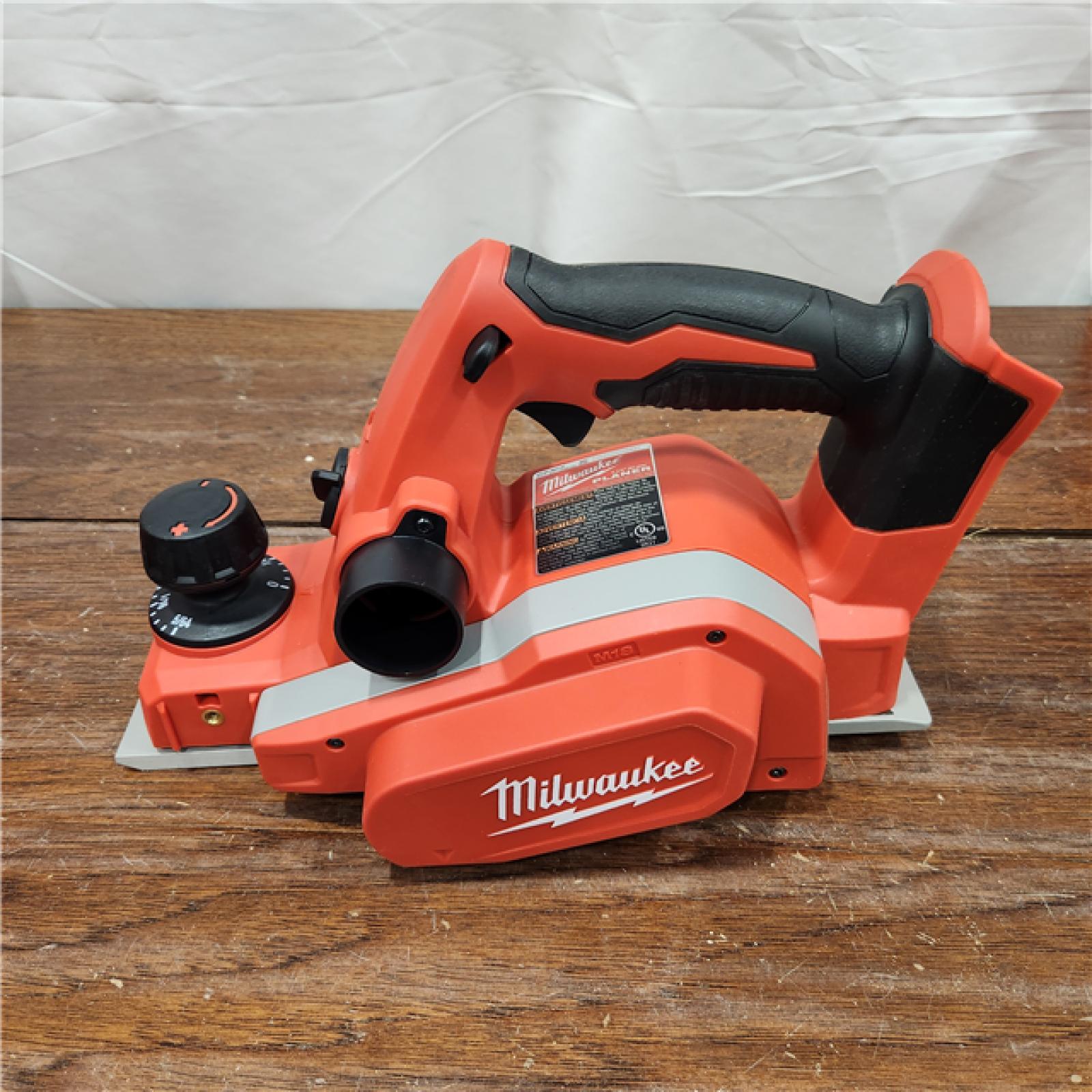 AS-IS Milwaukee M18 18-Volt Lithium-Ion Cordless 3-1/4 in. Planer (Tool-Only)