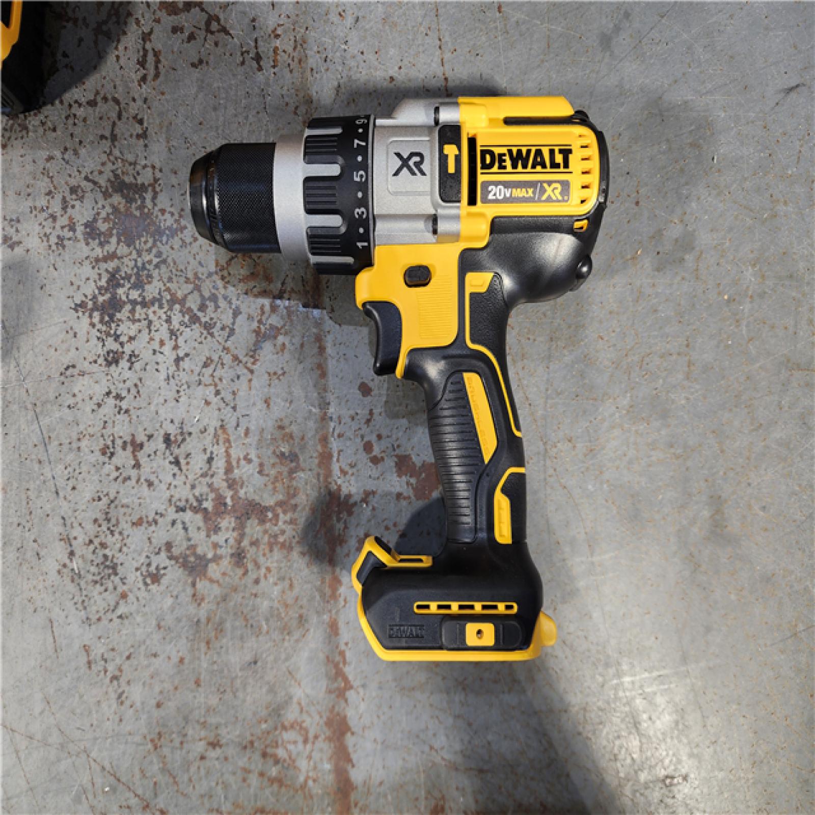 HOUSTON LOCATION - AS-IS (APPEARS LIKE NEW) Dewalt 20-Volt MAX XR Lithium-Ion Cordless Premium Brushless Hammer Drill with (2) Batteries 5.0Ah, Charger and Hard Case