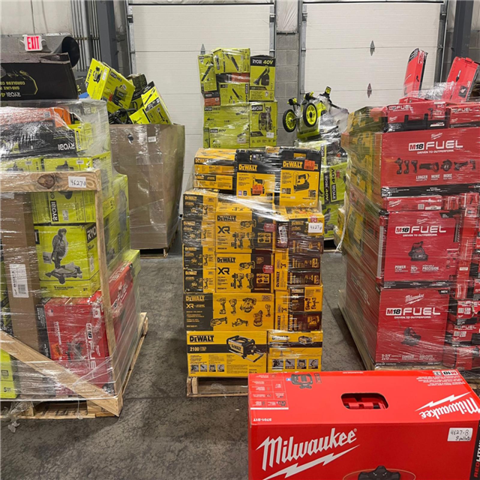 Pittston Location As-Is Power Tools Partial Truckload ( 8 pallets) 4627-B