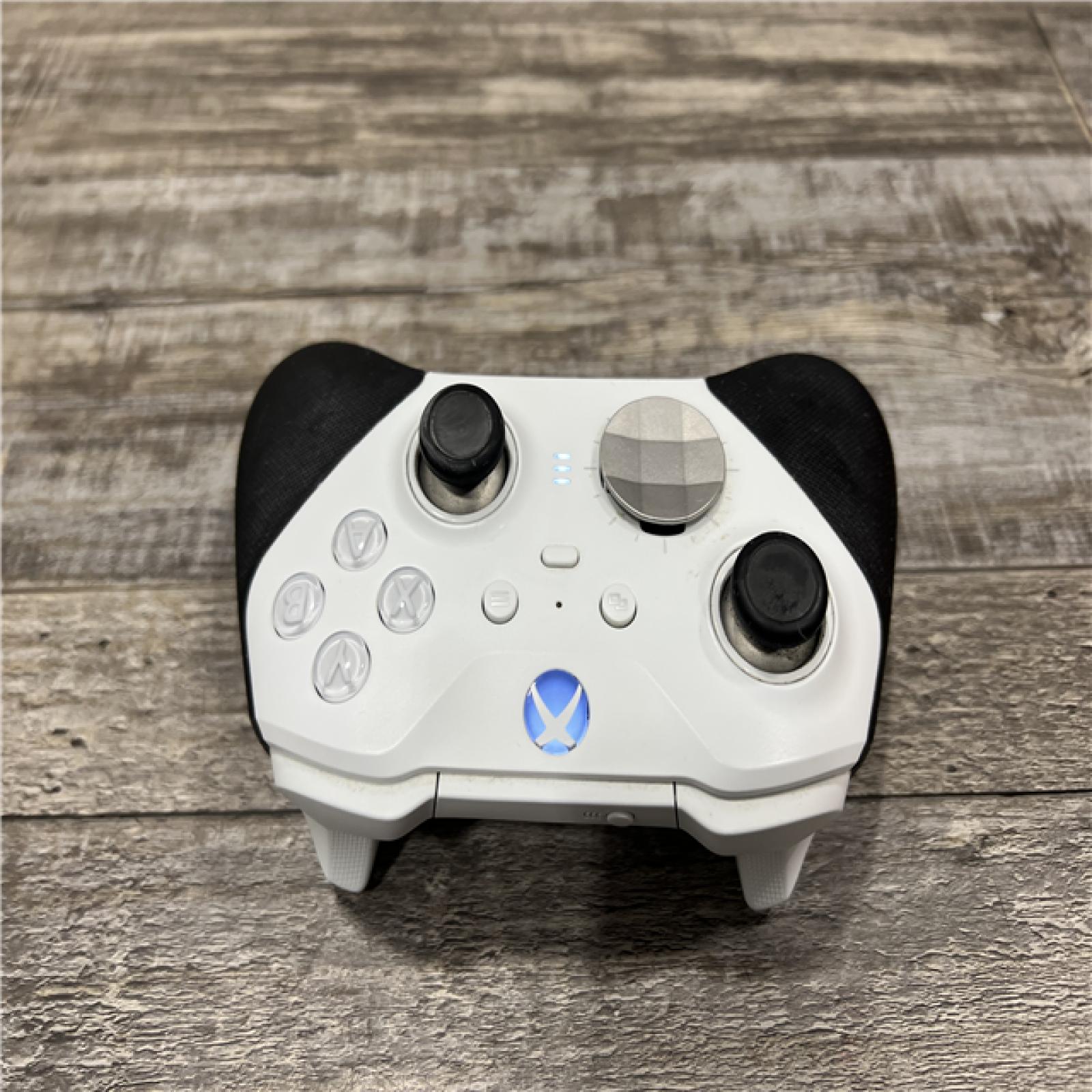 AS-IS Microsoft - Elite Series 2 Core Wireless Controller