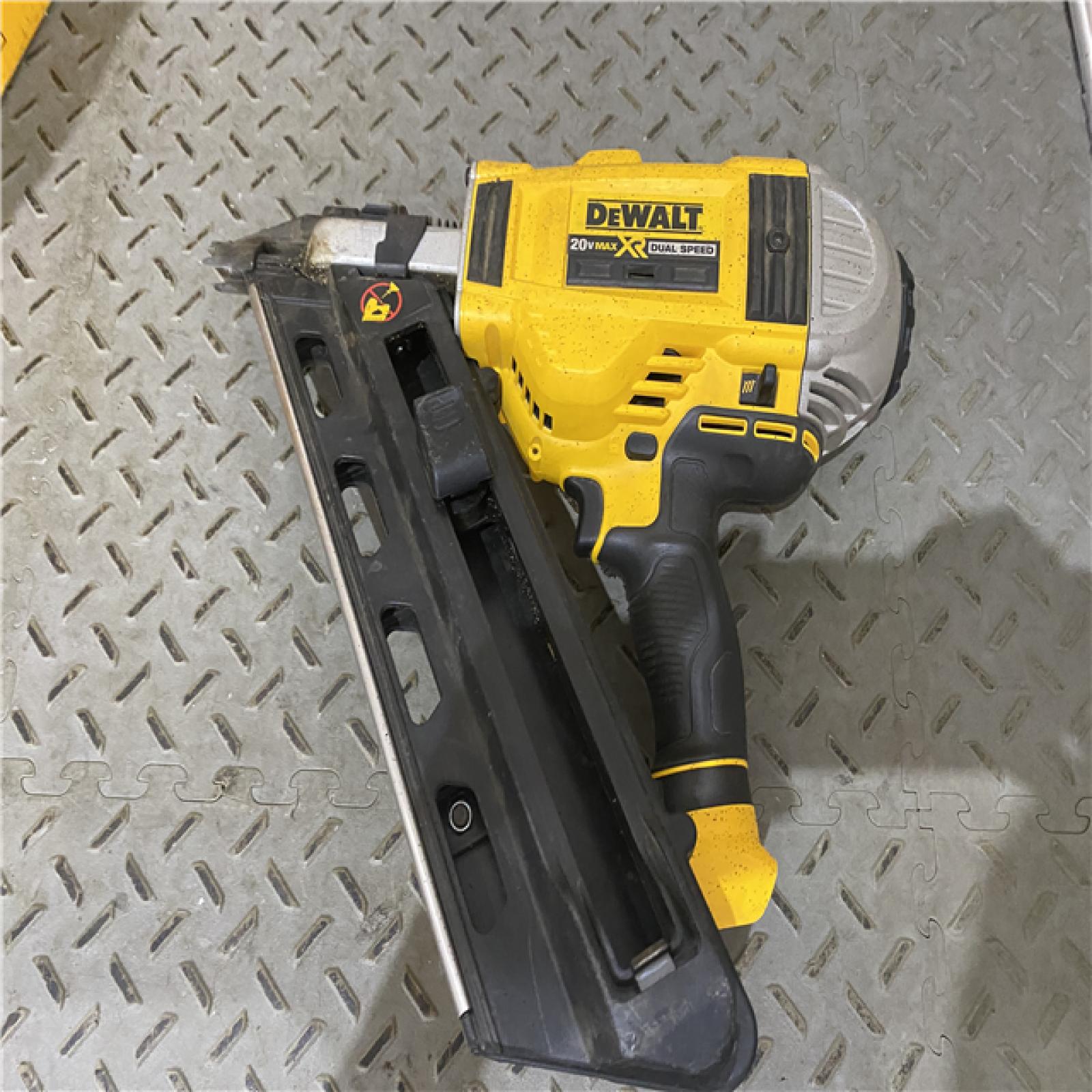 Houston location AS-IS DEWALT 20-Volt 30Â° Cordless Framing Nailer (Tool-Only)