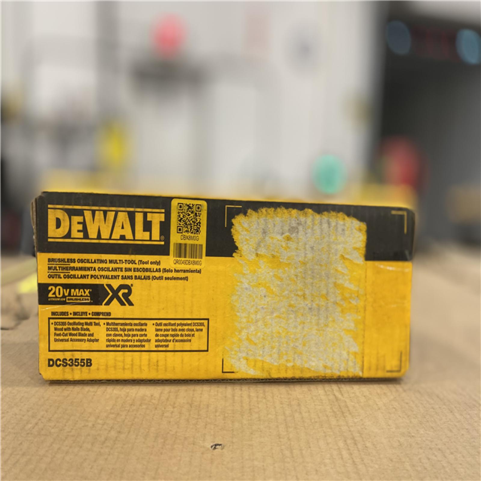 NEW! - DEWALT DCS355B 20V XR Oscillating Multi-Tool (Tool Only)