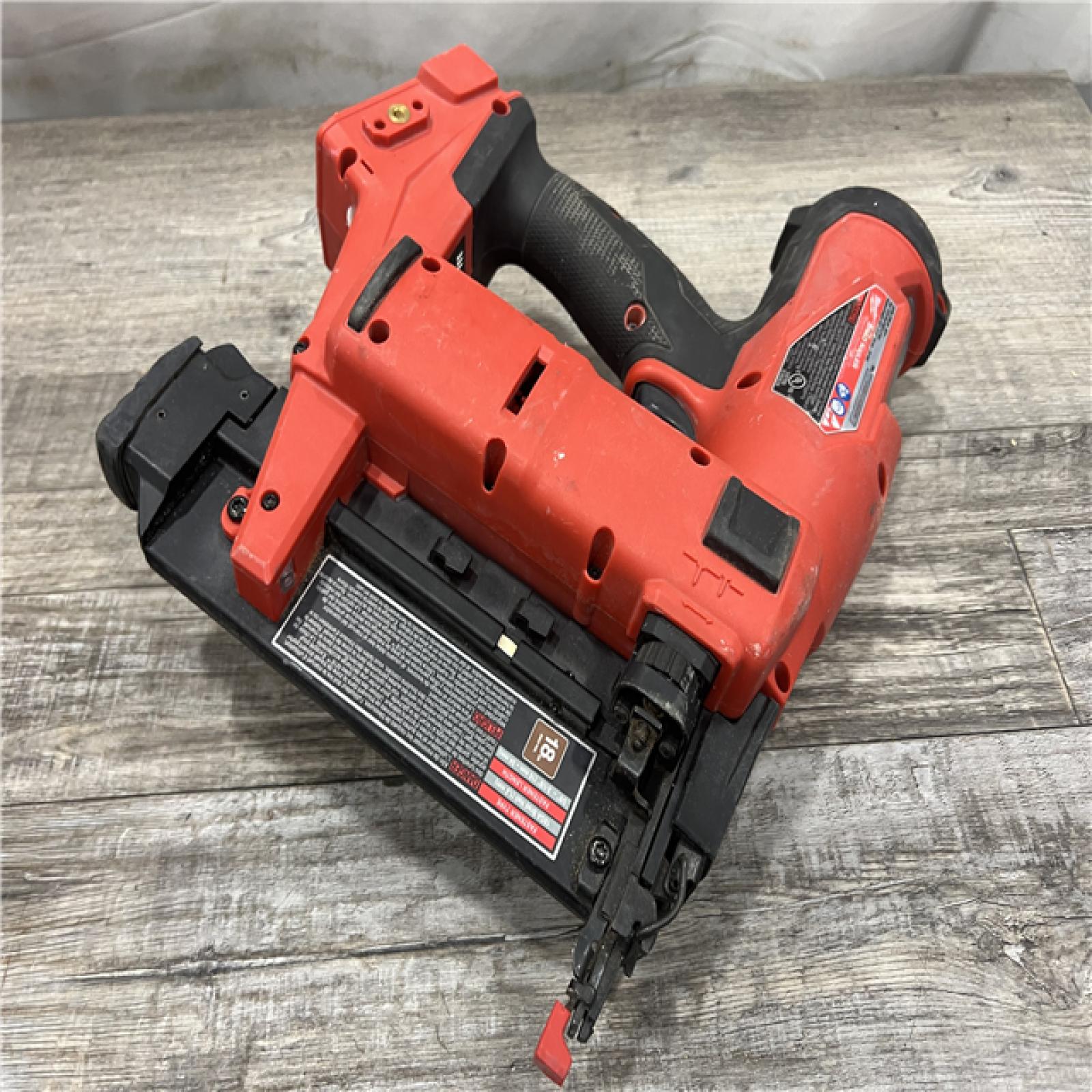 AS-IS Milwaukee M18 Fuel 18V Brushless 18-Gauge Brad Nailer 2746-20 (Bare Tool)