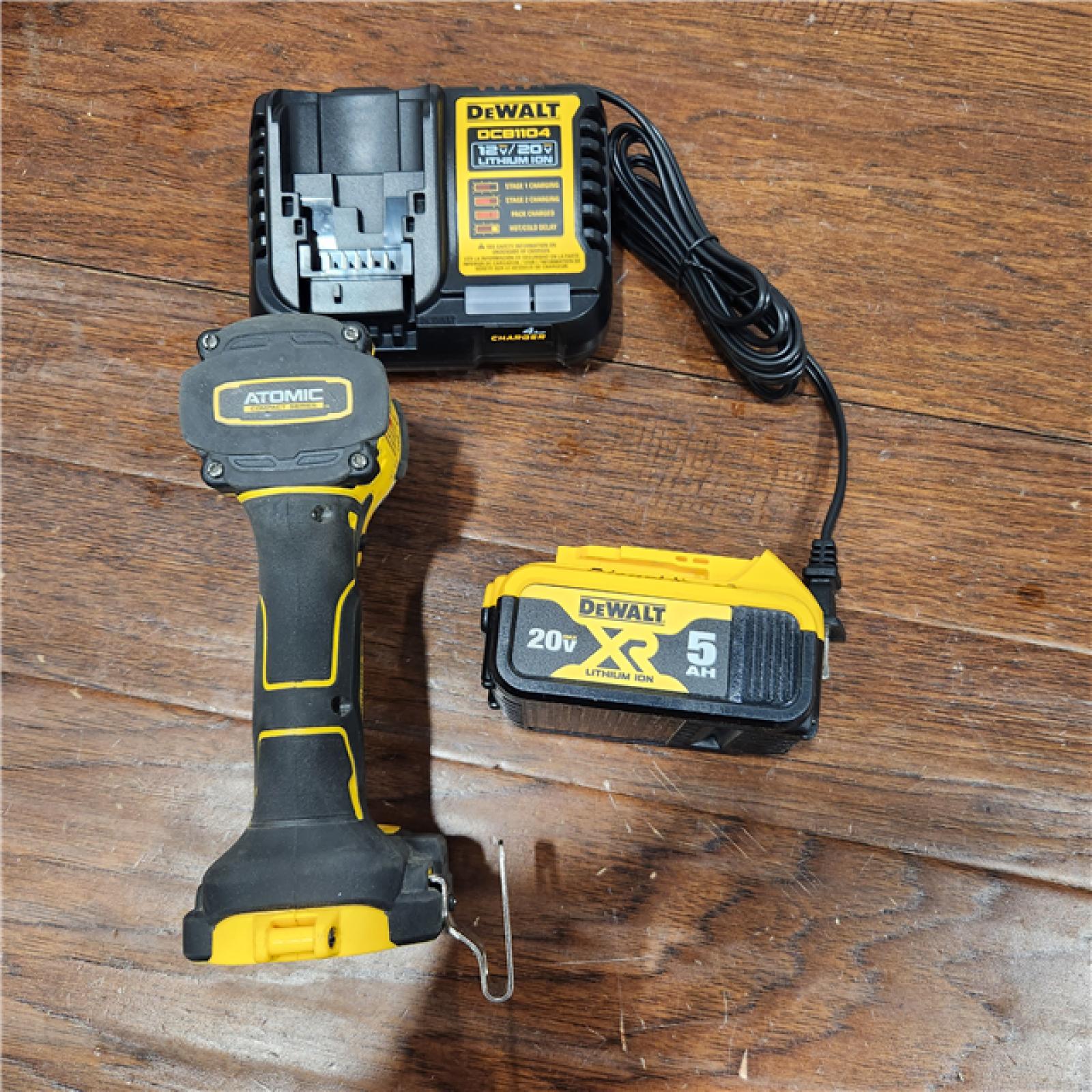 AS-IS ATOMIC 20V MAX Lithium-Ion Cordless 1/4 in. Brushless Impact Driver Kit, 5 Ah Battery, Charger, and Bag