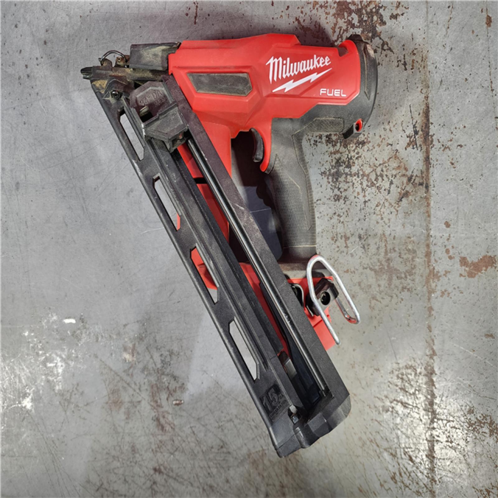 HOUSTON LOCATION - AS-IS Milwaukee 2839-20 M18 FUEL 15 Ga. 18 Volt Brushless Angled Finish Nailer (TOOL ONLY)