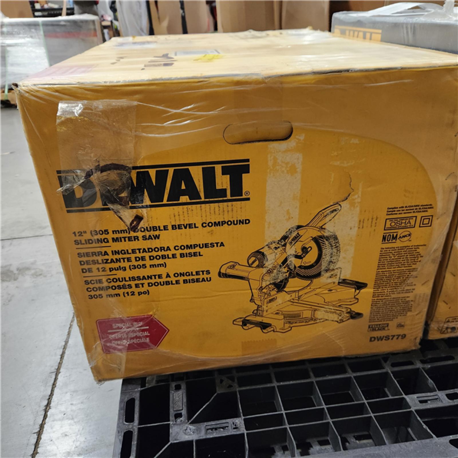 Dallas Location - NEW- DEWALT 15 Amp Corded 12 in. Double Bevel Sliding Compound Miter Saw, Blade Wrench and Material Clamp