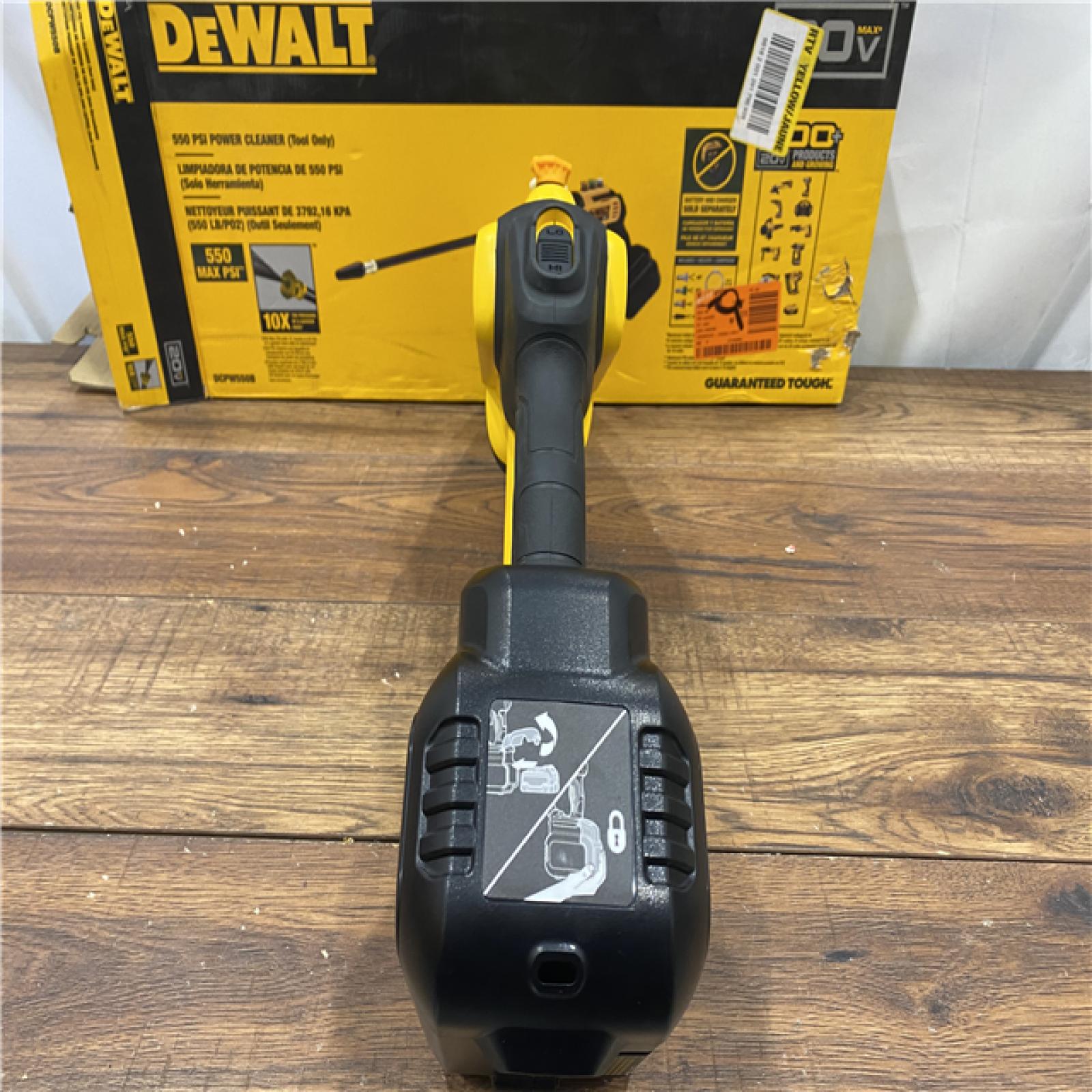 AS IS Dewalt 20V 550 PSI  1 GPM Cordless Power Cleaner W/ 4 Nozzles Tool-Only DCPW550B