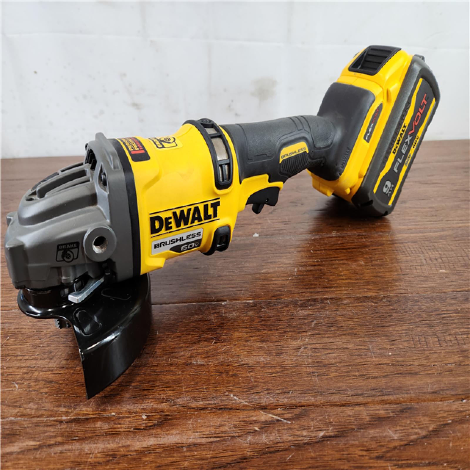 AS-IS DEWALT 60V MAX FLEXVOLT Brushless Cordless Grinder with Kickback Brake Kit