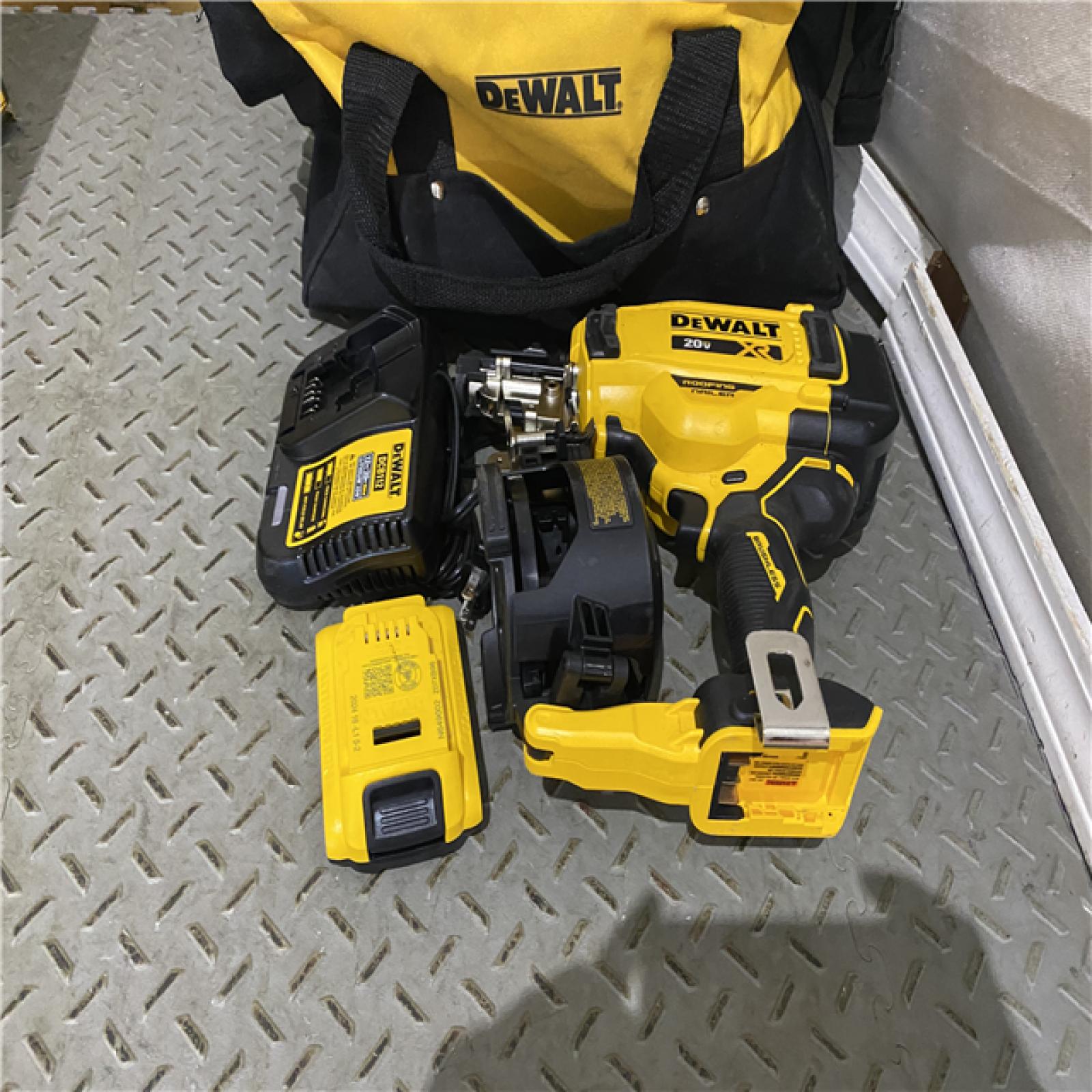 Houston location AS-IS DEWALT Stanley  Black & Decker 2007898 Roofing Nailer Cordless