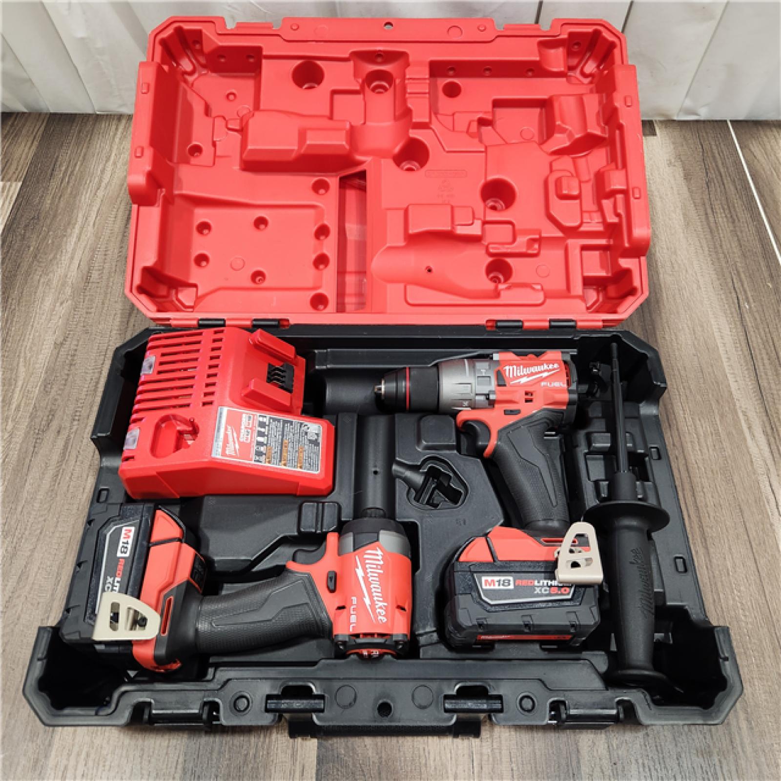 AQS IS MILWAUKEE M18 FUEL 18V Lithium-Ion Brushless Cordless Hammer Drill and Impact Driver Combo Kit (2-Tool) with 2 Batteries