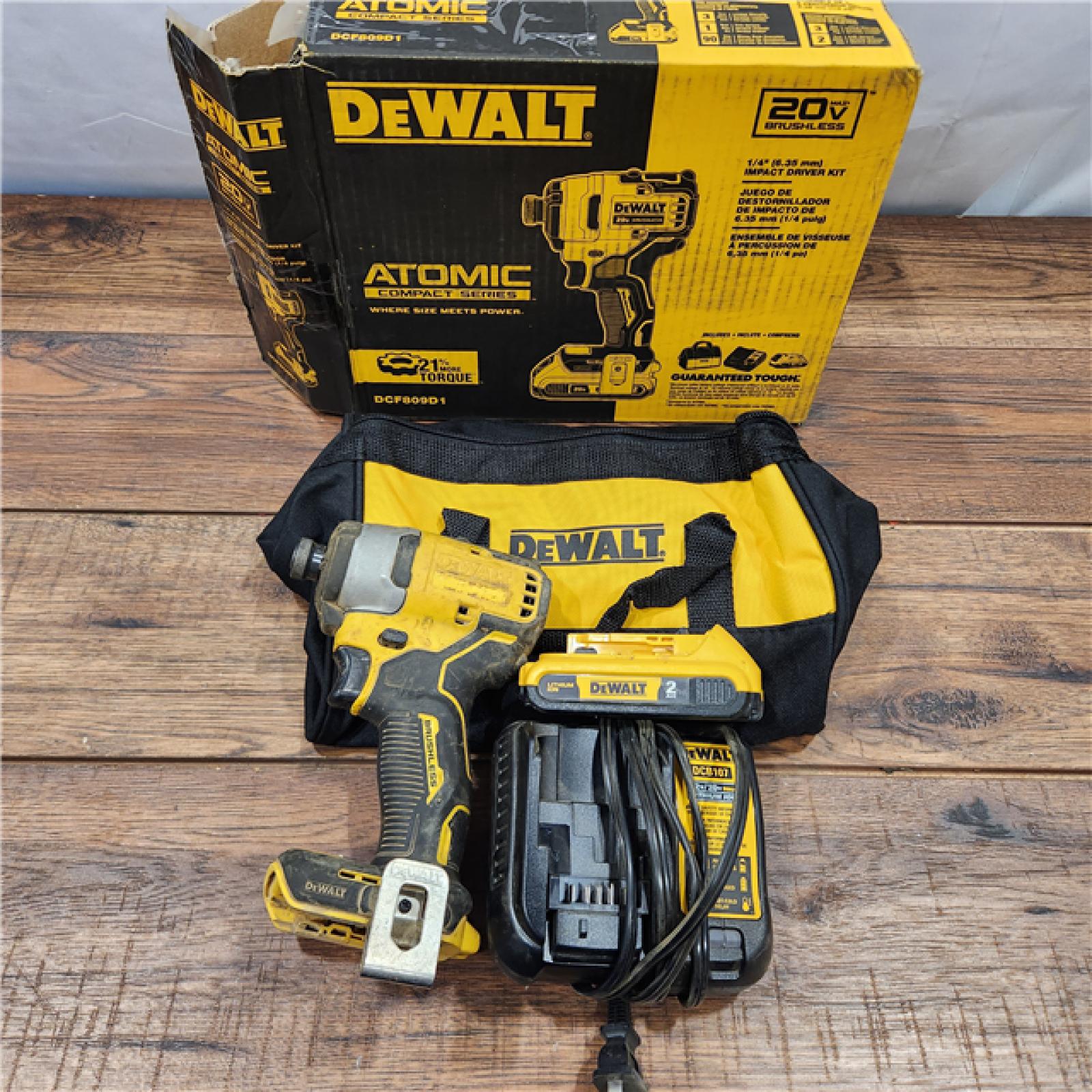 AS-IS DEWALT ATOMIC 20V MAX* Brushless Cordless Compact 1/4 in. Impact Driver Kit