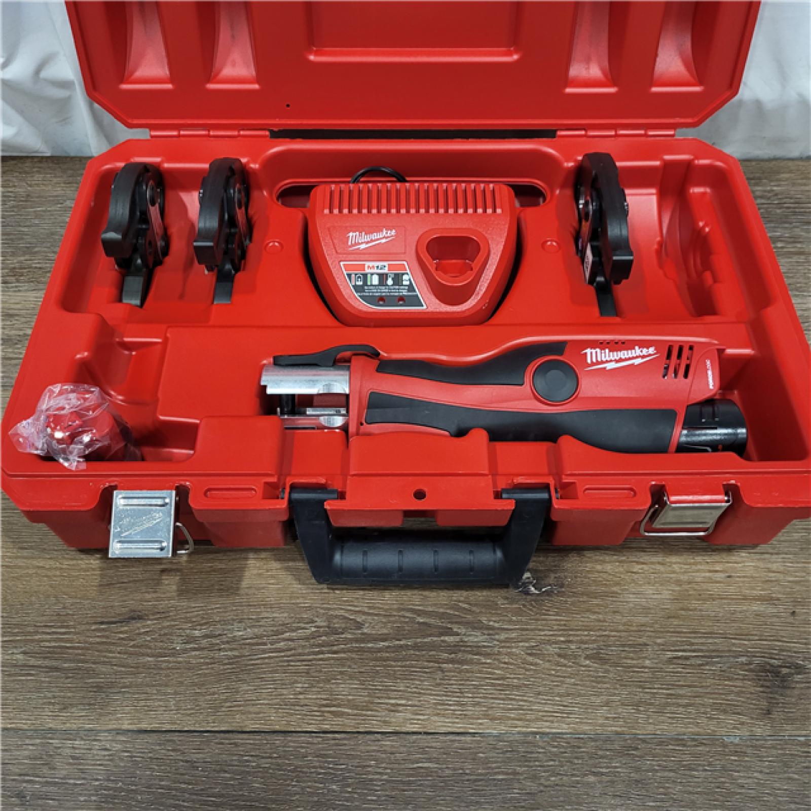 AS-IS Milwaukee M12 Force Logic Press Tool 1/2 in. to 1 in. Kit