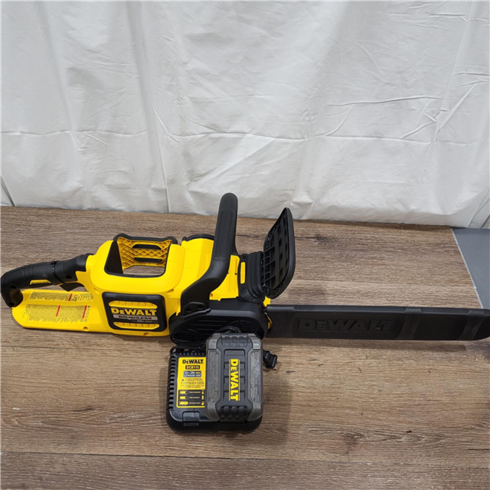 AS-IS DeWalt FLEXVOLT 60V MAX Lithium-Ion Brushless Cordless 16in. Chainsaw Kit