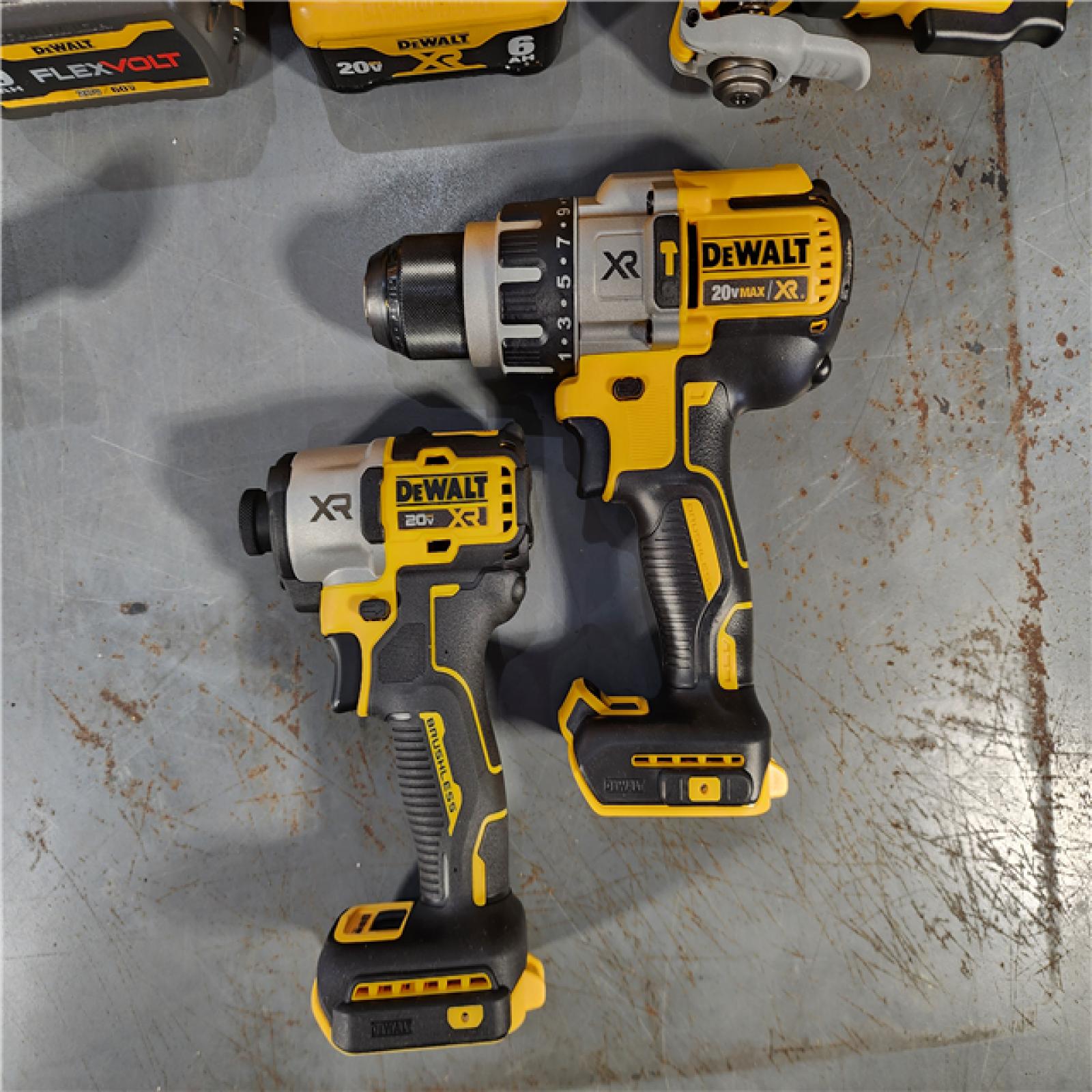 HOUSTON LOCATION - AS-IS (APPEARS LIKE NEW) DEWALT 20-Volt Lithium-Ion Cordless 3-Tool Combo Kit with FLEXVOLT 9 Ah and 20V 6 Ah Batteries and Charger