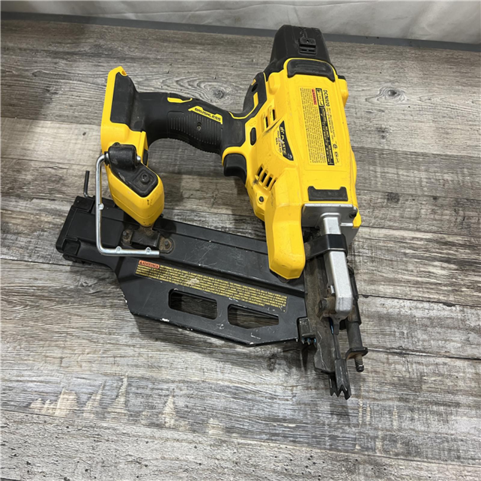 AS-IS DEWALT 20-Volt 21Â° Cordless Framing Nailer (Tool-Only)