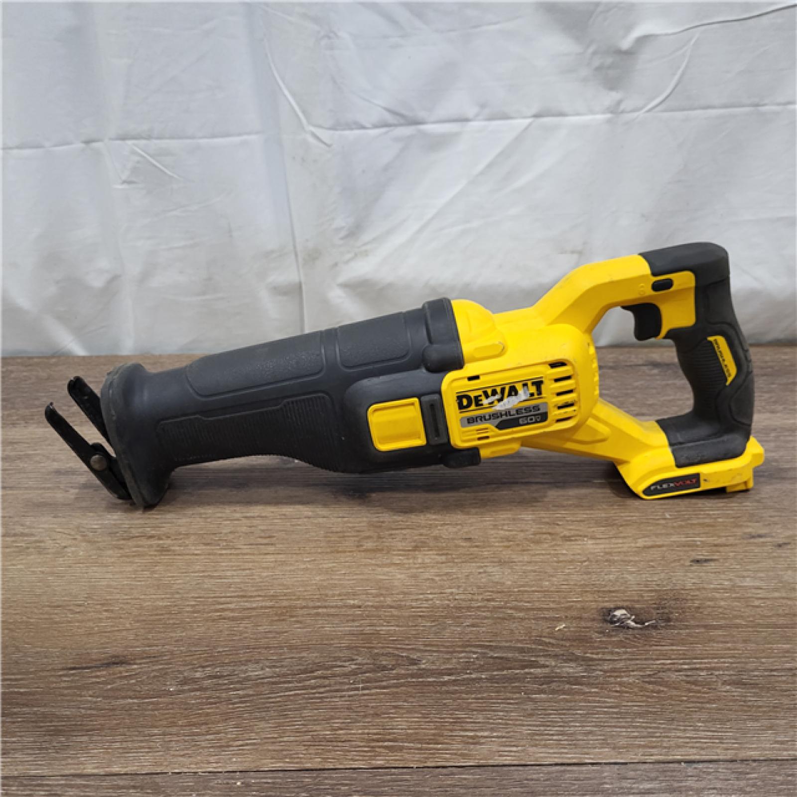 AS-IS FLEXVOLT 60V MAX Cordless Brushless Reciprocating Saw with (1) FLEXVOLT 9.0Ah Battery