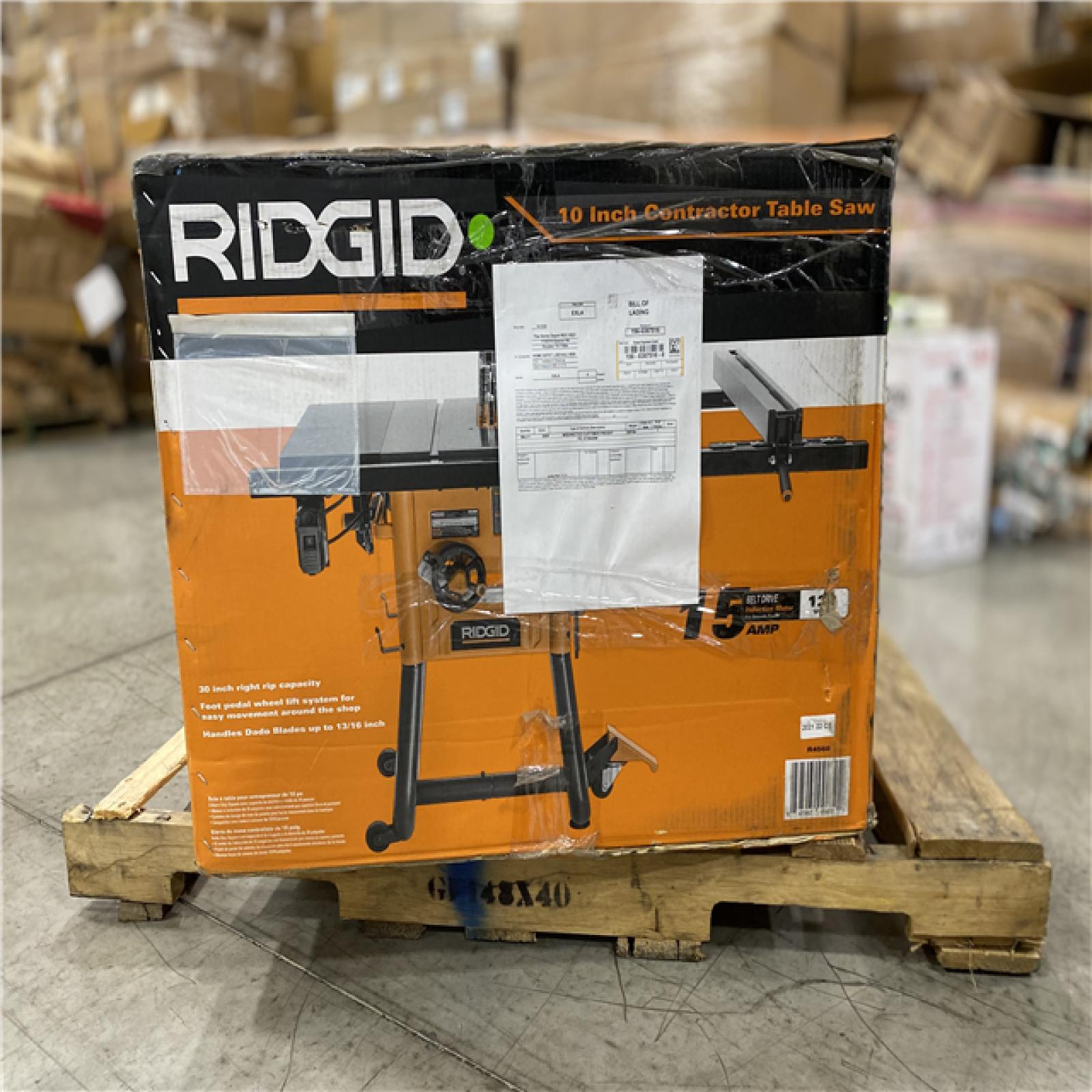 DALLAS LOCATION - RIDGID 10 in. Contractor Table Saw with Cast Iron Top