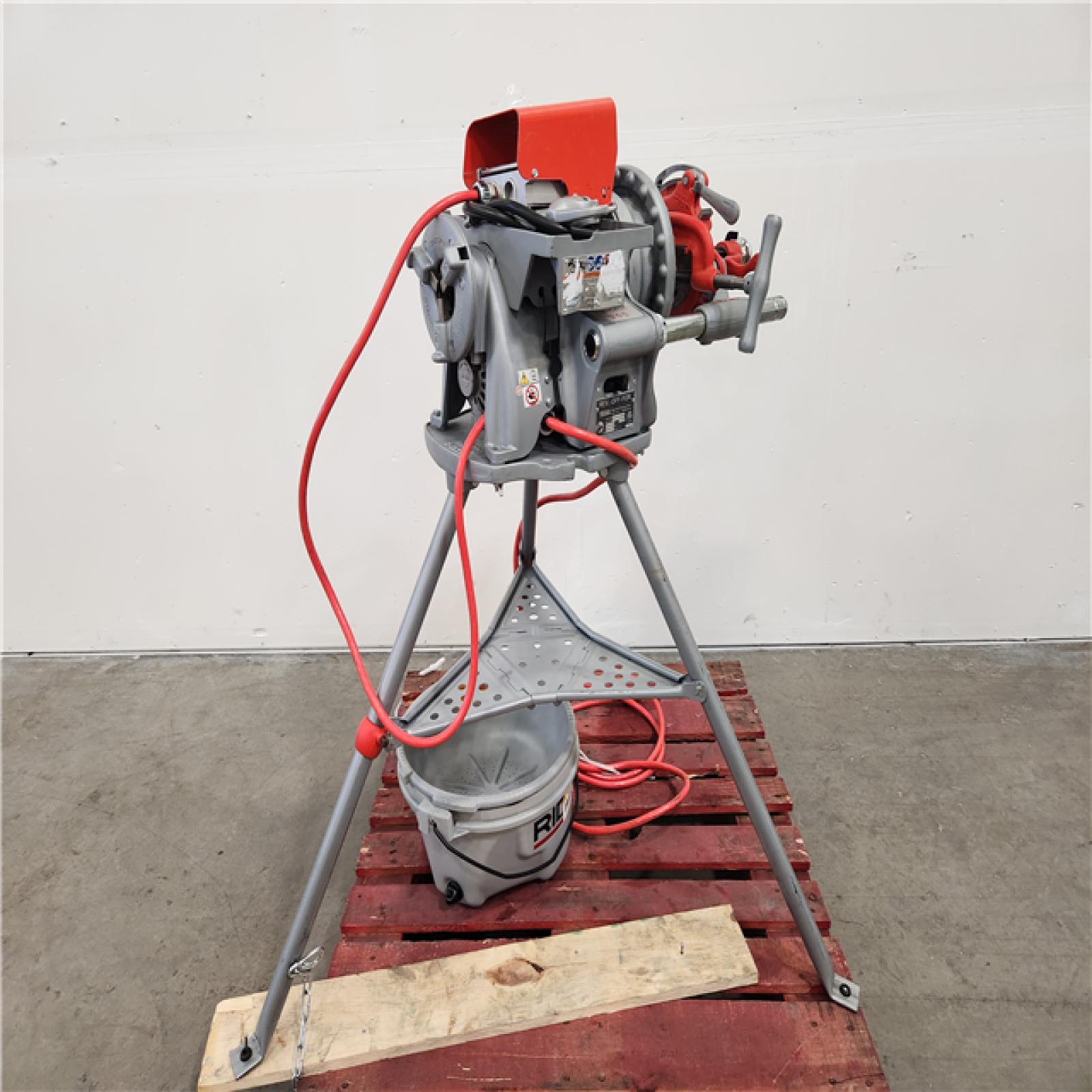 Phoenix Location Good Condition RIDGID Portable Pipe Threading Machine: 300, For 1/8 in to 2 in Pipe, 1/2 hp, Manual Chuck, 1 Speed(Missing 2 Pins)