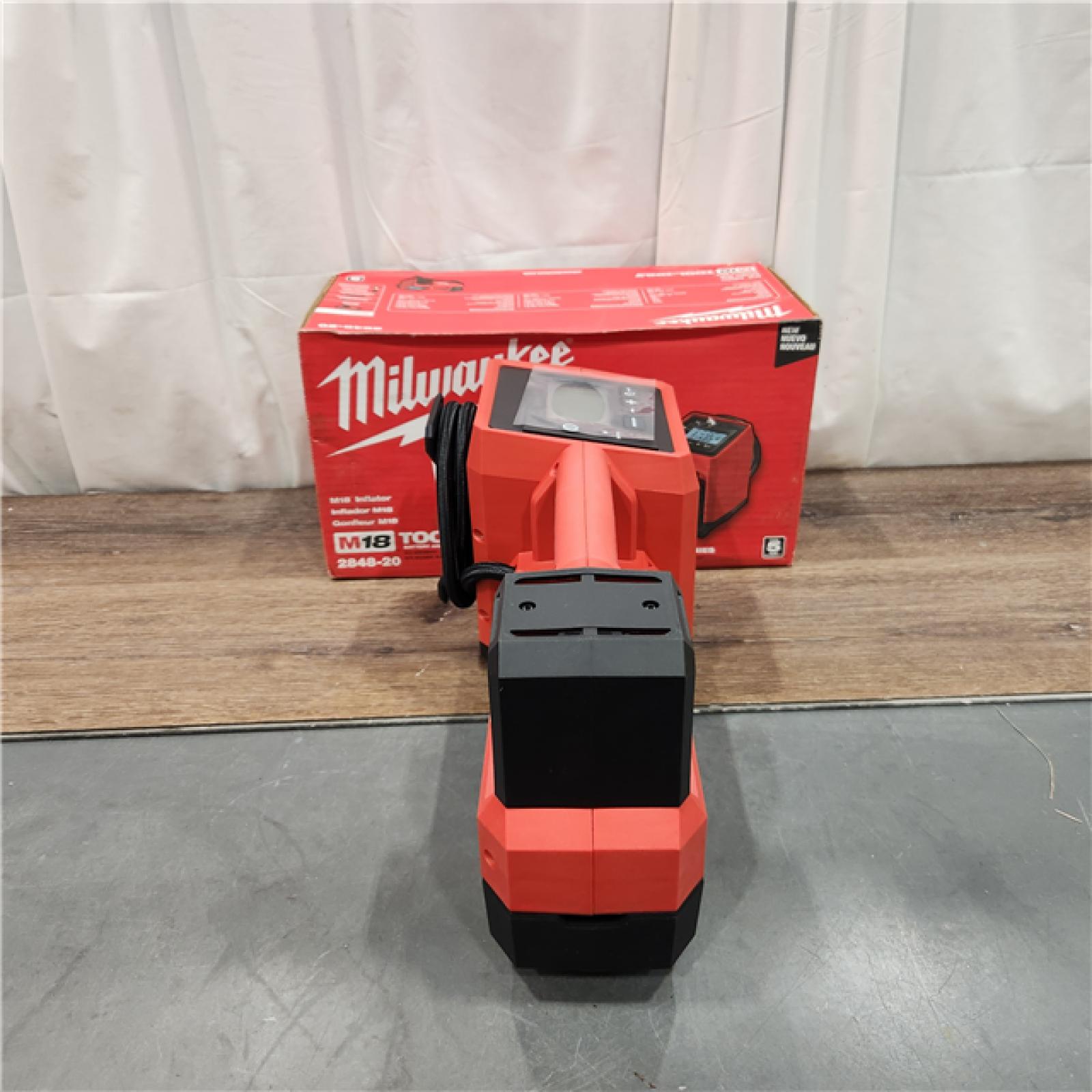 AS IS Milwaukee M18 18 V 150 PSI Tire Inflator