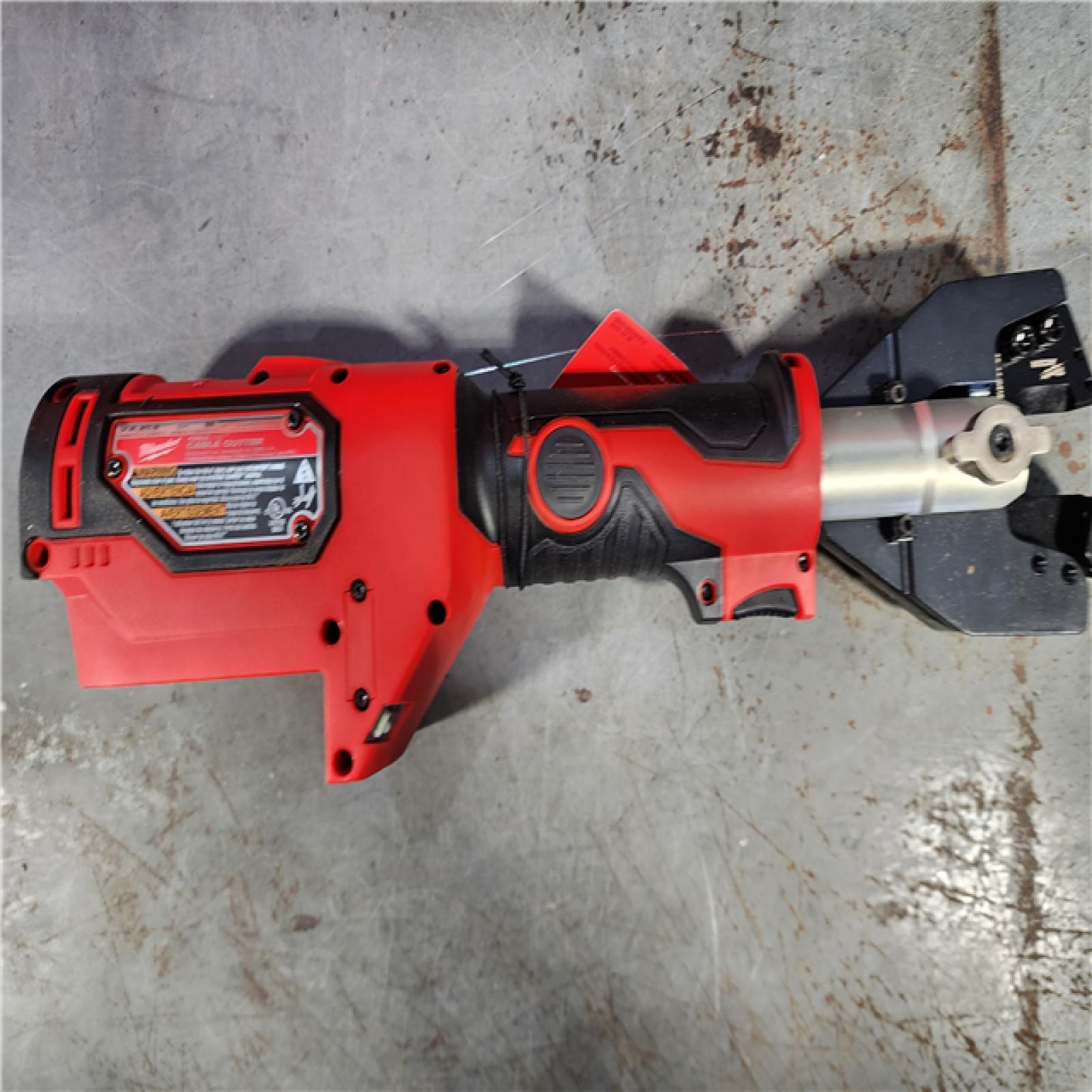 HOUSTON LOCATION - AS-IS (APPEARS LIKE NEW) Milwaukee M18 18V Lithium-Ion Cordless Cable Cutter with Steel Jaws with(1) 2.0Ah Battery, Charger, Tool Bag