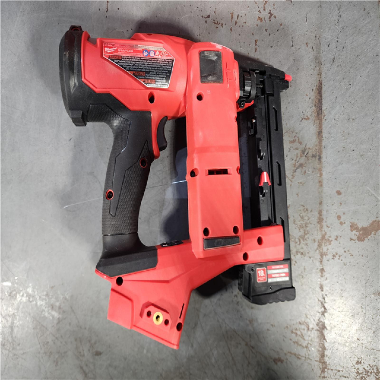 HOUSTON LOCATION - AS-IS M18 FUEL 18-Volt Lithium-Ion Brushless Cordless 18-Gauge 1/4 in. Narrow Crown Stapler (Tool-Only)