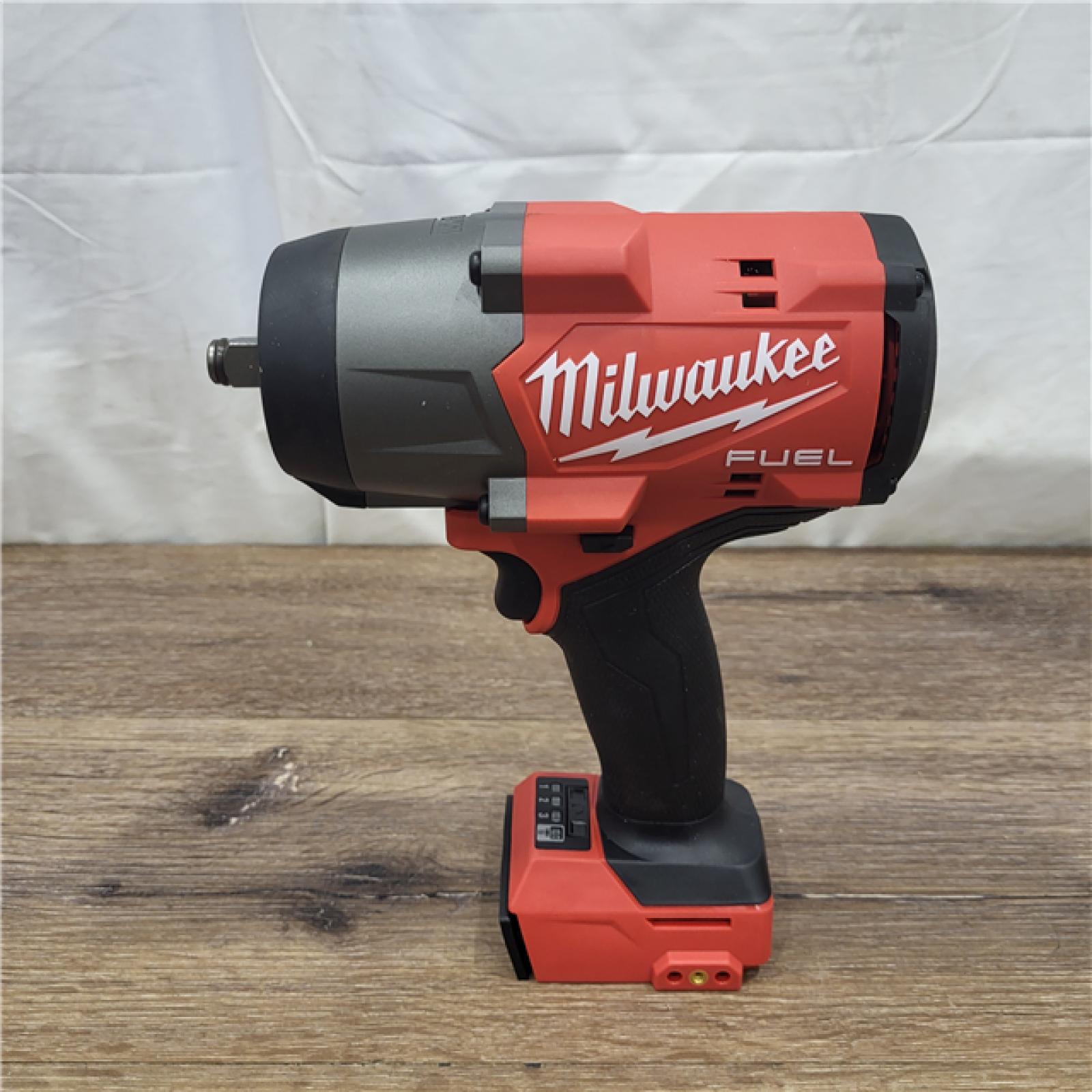 AS-IS Milwaukee 2967-21B M18 FUEL 1/2 High Torque Impact Wrench W/ Friction Ring 5.0Ah Kit