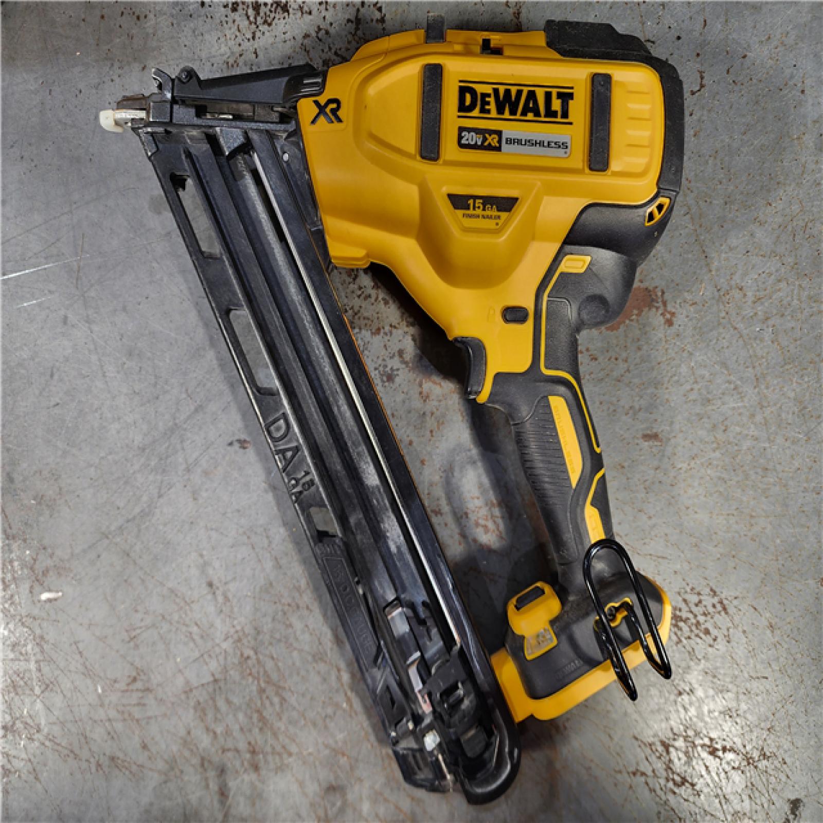 HOUSTON LOCATION - AS-IS DEWALT 20V MAX XR 15 Ga. Cordless 34 Deg Nailer 20 V