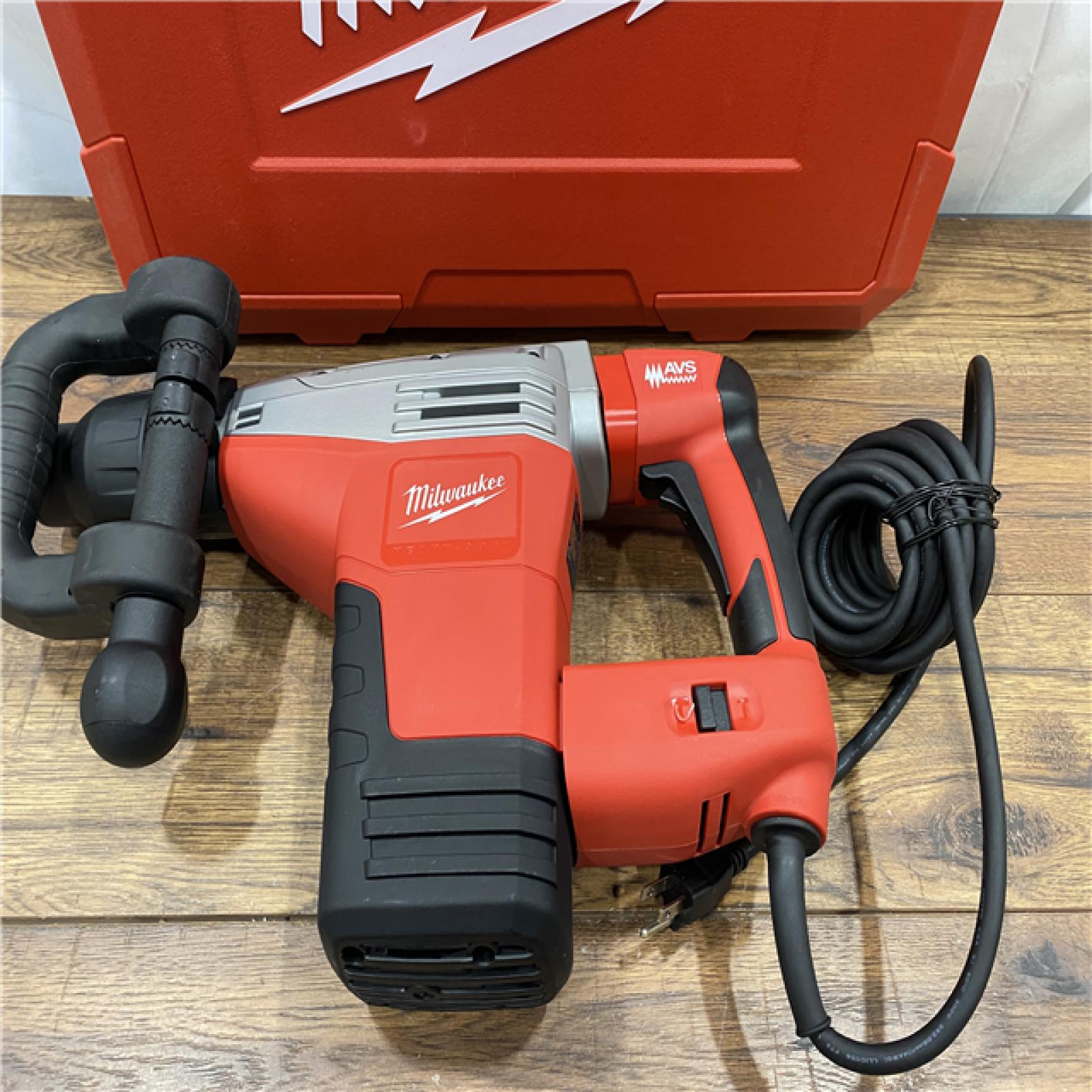 AS IS Milwaukee 5446-21 SDS MAX Demolition Hammer