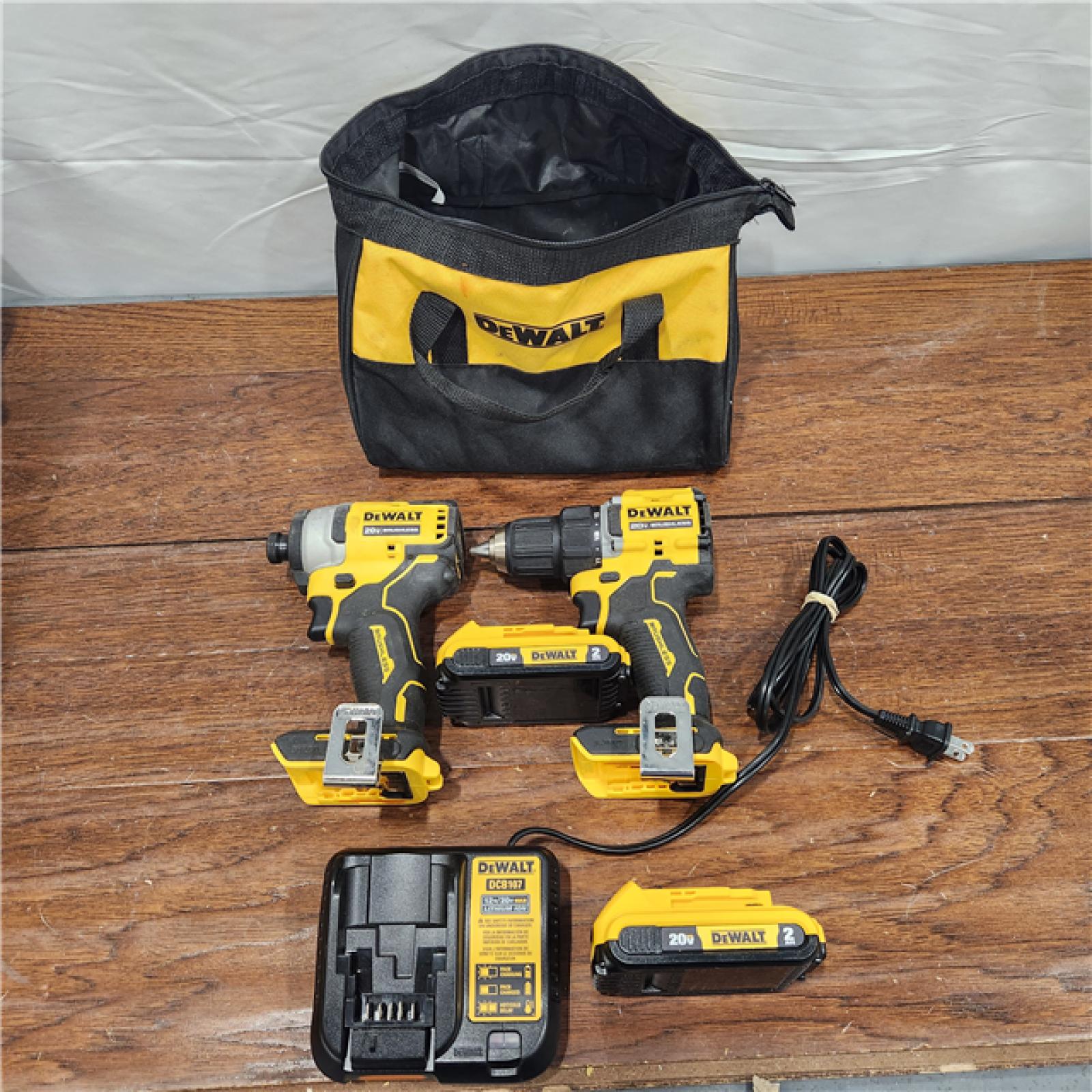 AS-IS DEWALT 20V MAX DCK278C2 2-Tool Combo Kit