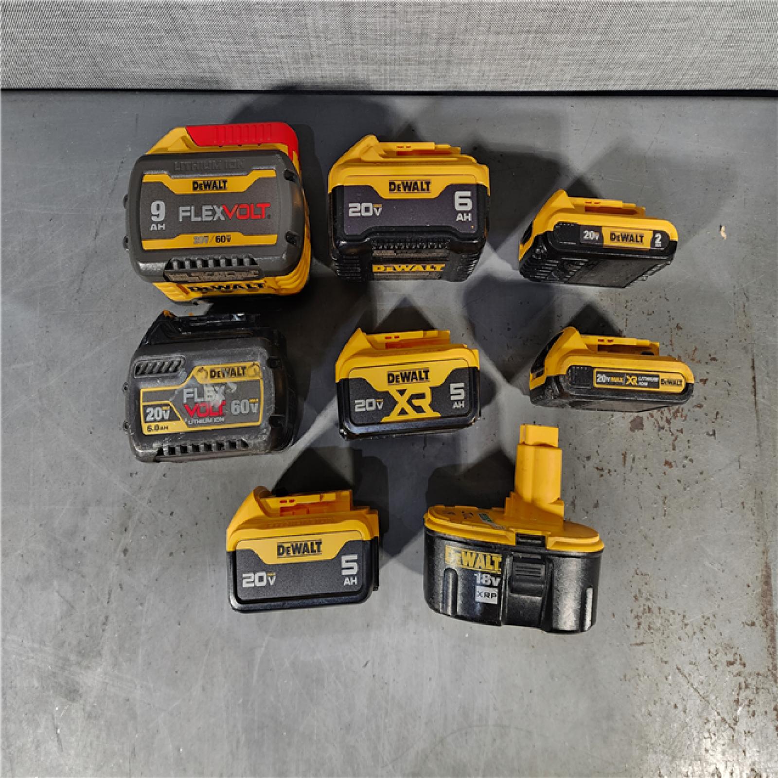 HOUSTON LOCATION - AS-IS DEWALT BATTERY PACK QTY - 15