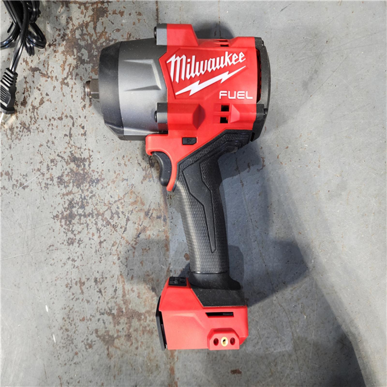 HOUSTON LOCATION - AS-IS Milwaukee M18 1/2 in. Cordless Brushless High Torque Impact Wrench Kit (Battery & Charger)