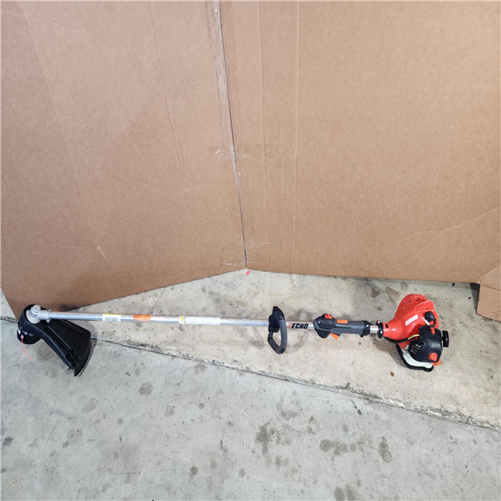 HOUSTON LOCATION - AS-IS 21.2 Cc Gas 2-Stroke Straight Shaft String Trimmer