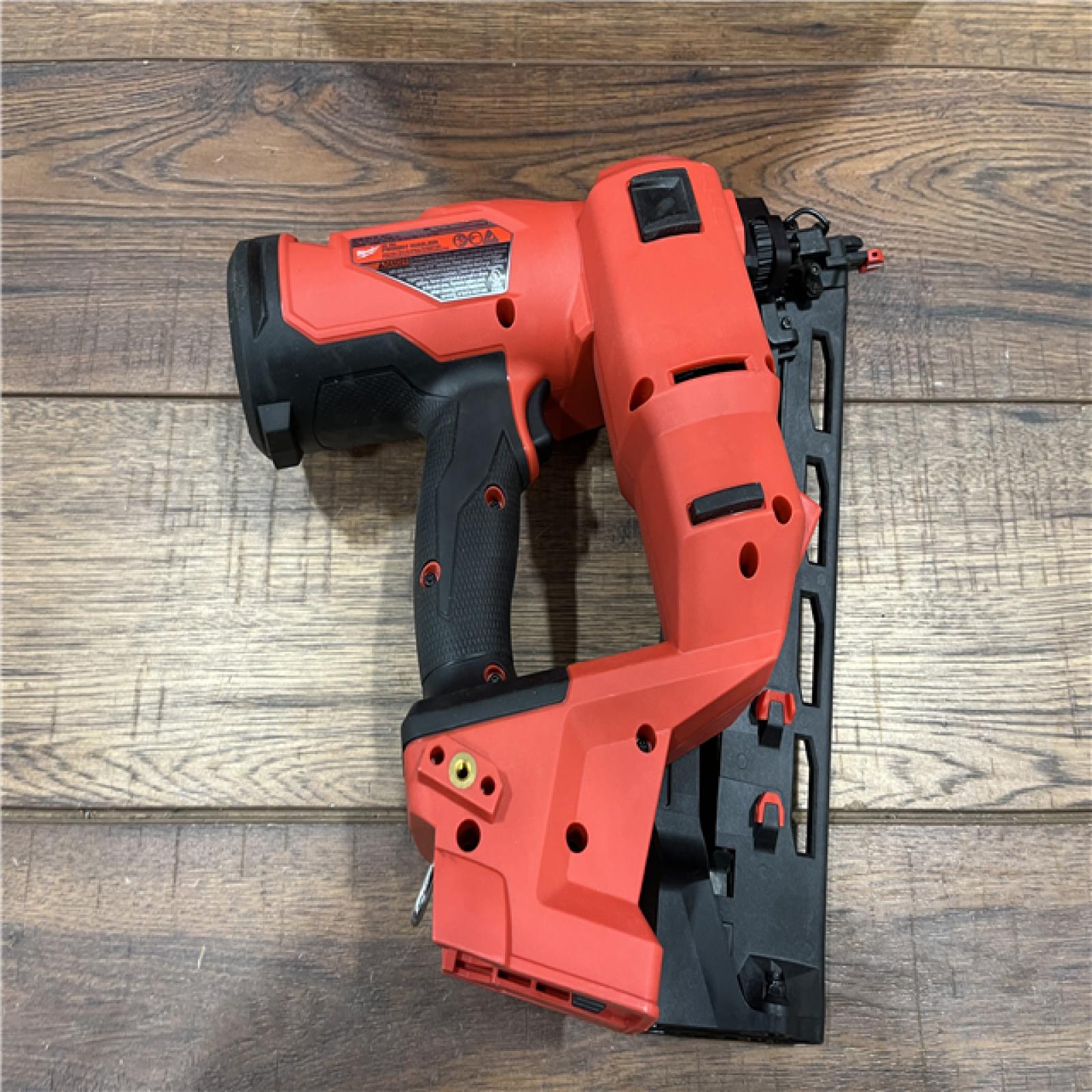 AS-IS Milwaukee 2744-20 M18 FUEL 21-Degree Cordless Framing Nailer (Tool Only)