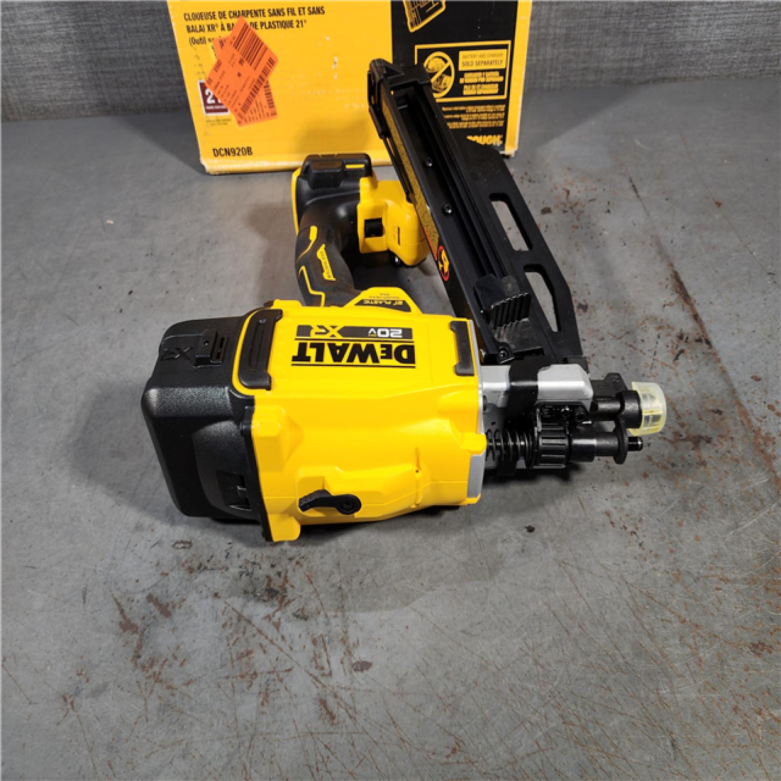 HOUSTON LOCATION - AS-IS (APPEARS LIKE NEW) DEWALT 20-Volt 21Â° Cordless Framing Nailer (Tool-Only)