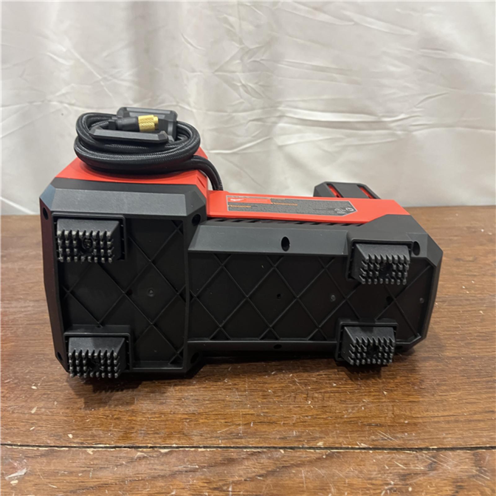 AS-ISMilwaukee M18 18 V 150 PSI Tire Inflator