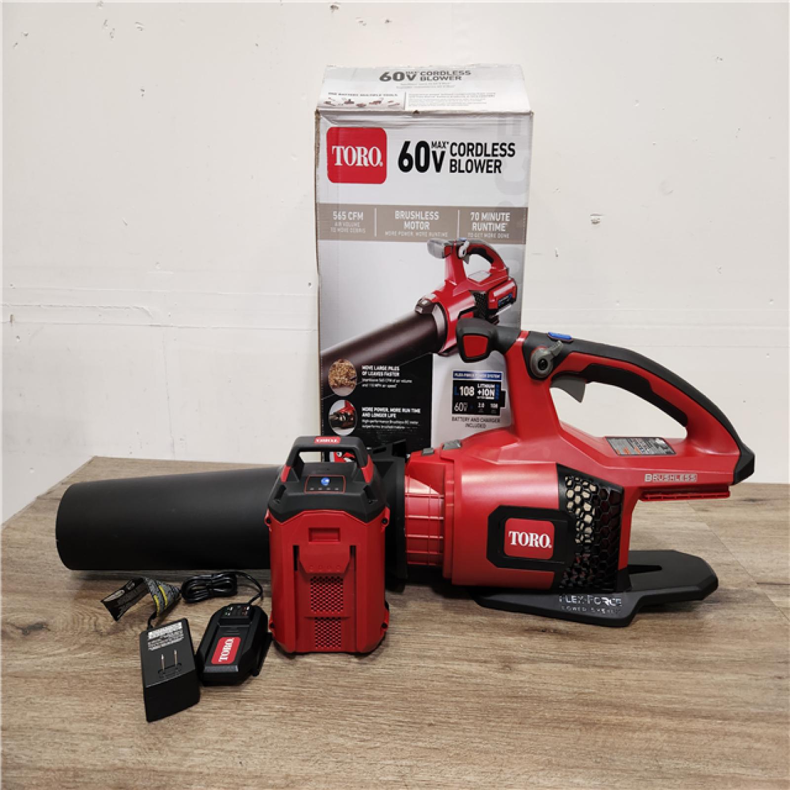 Phoenix Location NEW Toro Flex-Force 60-volt Max 565-CFM 110-MPH Battery Handheld Leaf Blower 2 Ah (Battery and Charger Included)