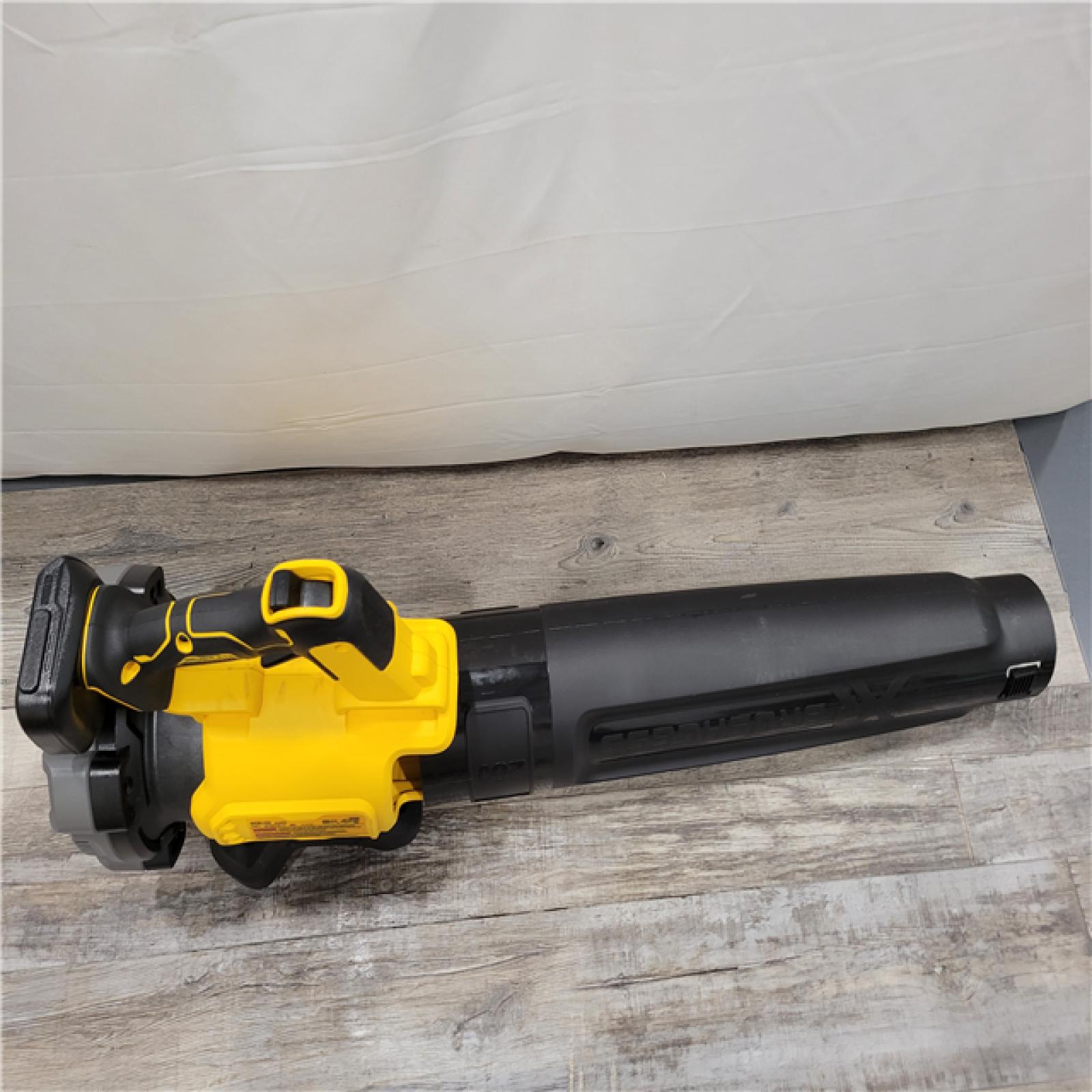 AS-IS DEWALT 20V MAX Brushless Cordless Handheld Axial Leaf Blower Kit