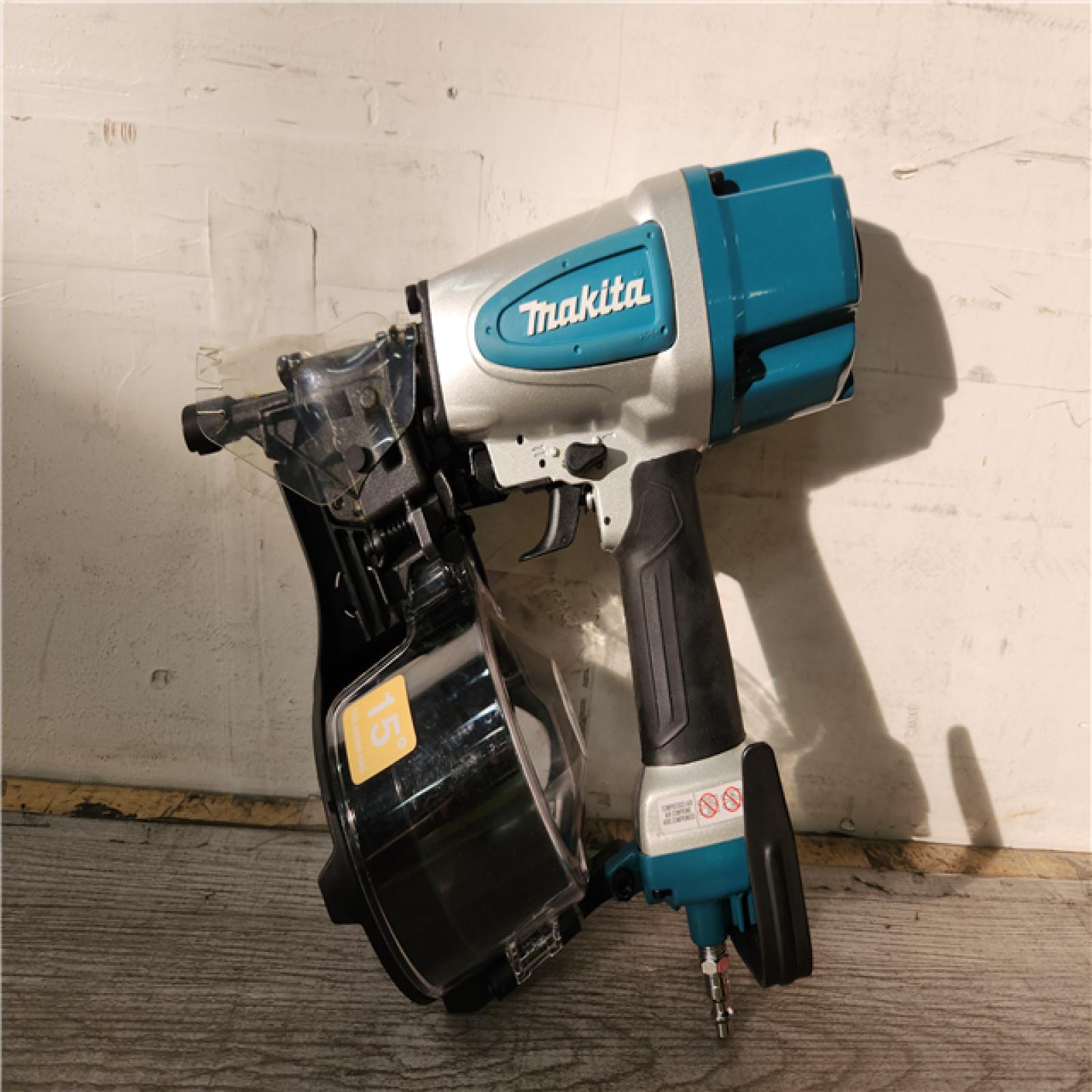 Phoenix Location Makita Pneumatic 2-1/2 in. 15° Siding Coil Nailer