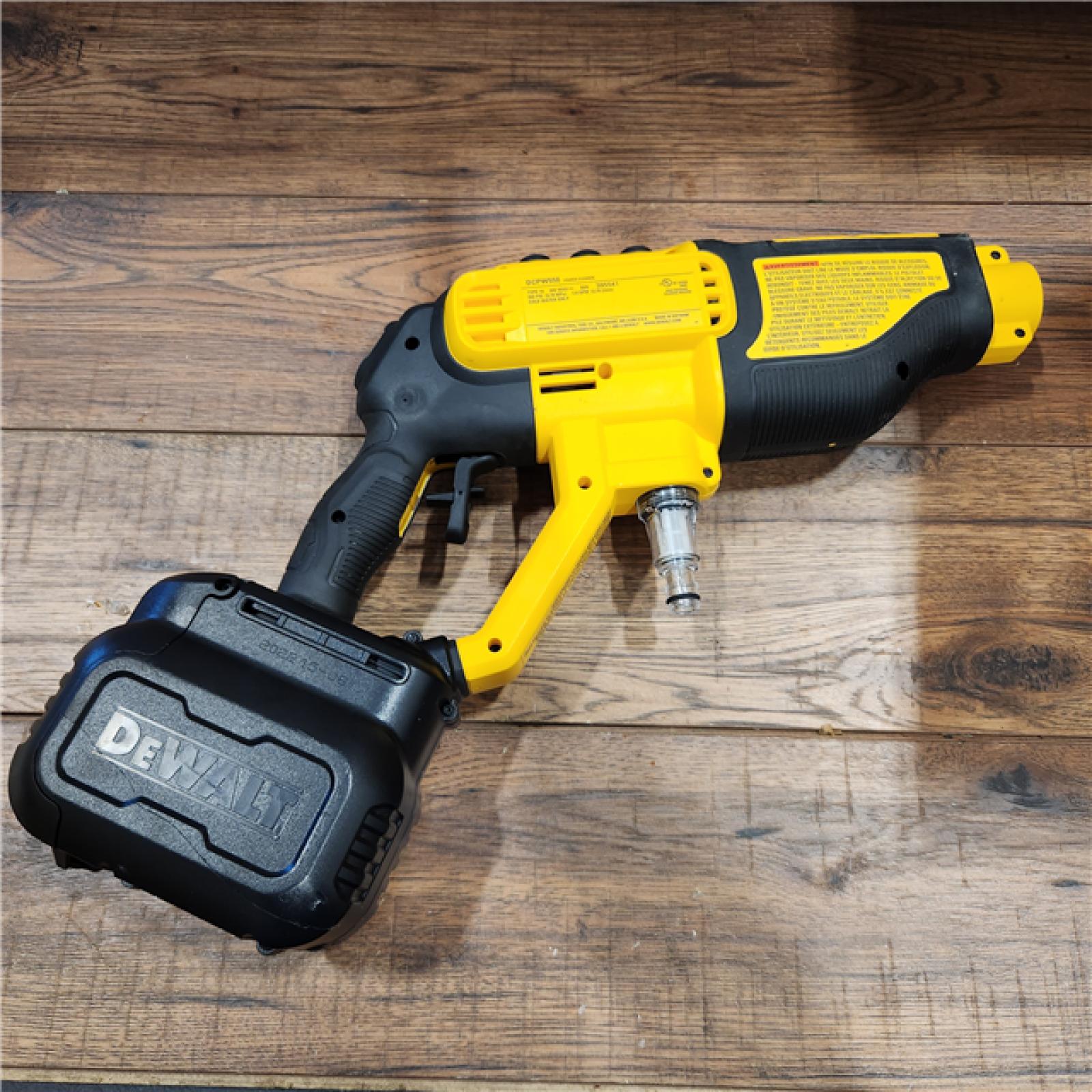 AS-IS DEWALT 20V MAX 550 PSI 1.0 GPM Cold Water Cordless Battery Power Cleaner with 4 Nozzles (Tool Only)