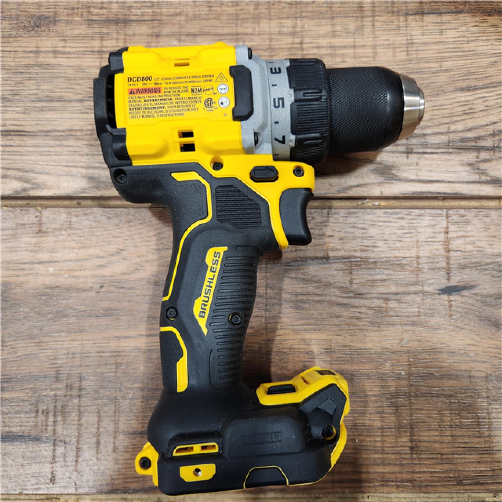 AS-IS DEWALT 20V MAX XR Brushless Cordless 1/2 Drill/Driver Kit