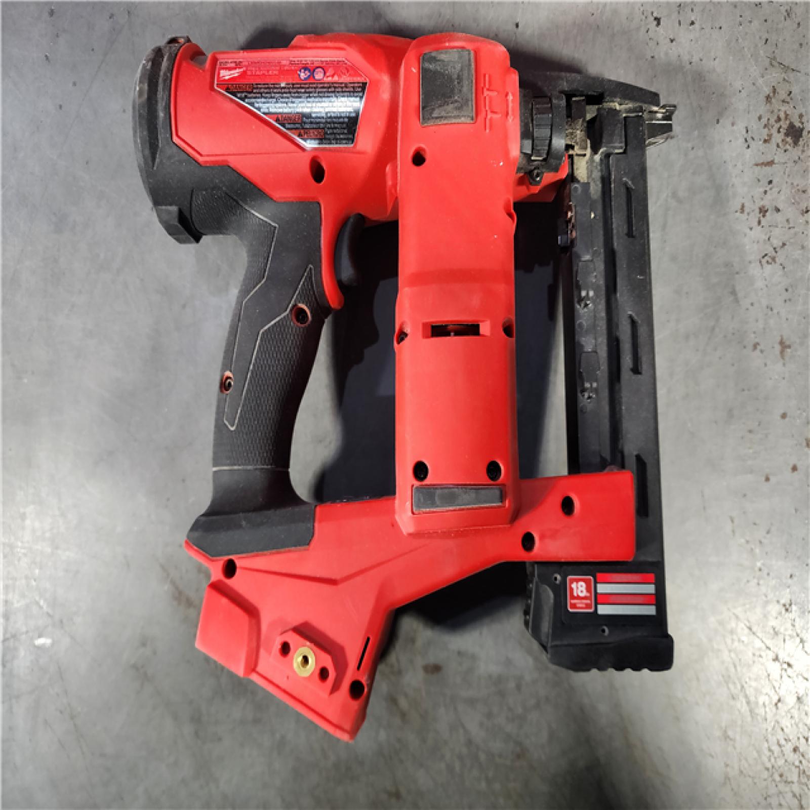 HOUSTON LOCATION - AS-IS M18 FUEL 18-Volt Lithium-Ion Brushless Cordless 18-Gauge 1/4 in. Narrow Crown Stapler (Tool-Only)