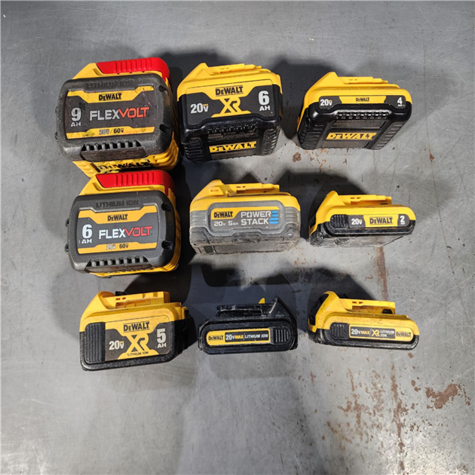 HOUSTON LOCATION - AS-IS DEWALT BATTERY PACK QTY - 15