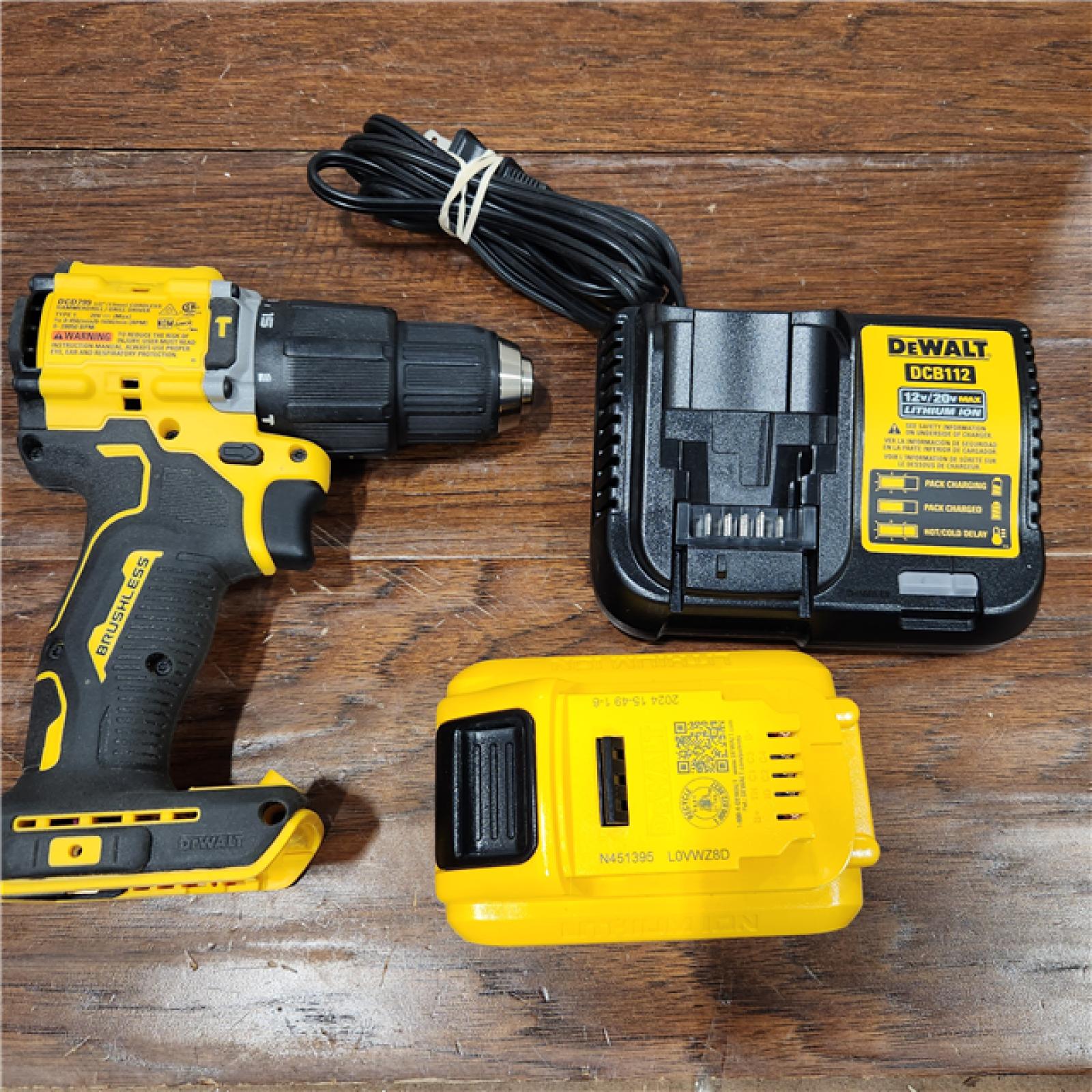 AS-IS DEWALT ATOMIC 20-Volt Lithium-Ion Cordless 1/2 in. Compact Hammer Drill with 3.0Ah Battery, Charger and Bag