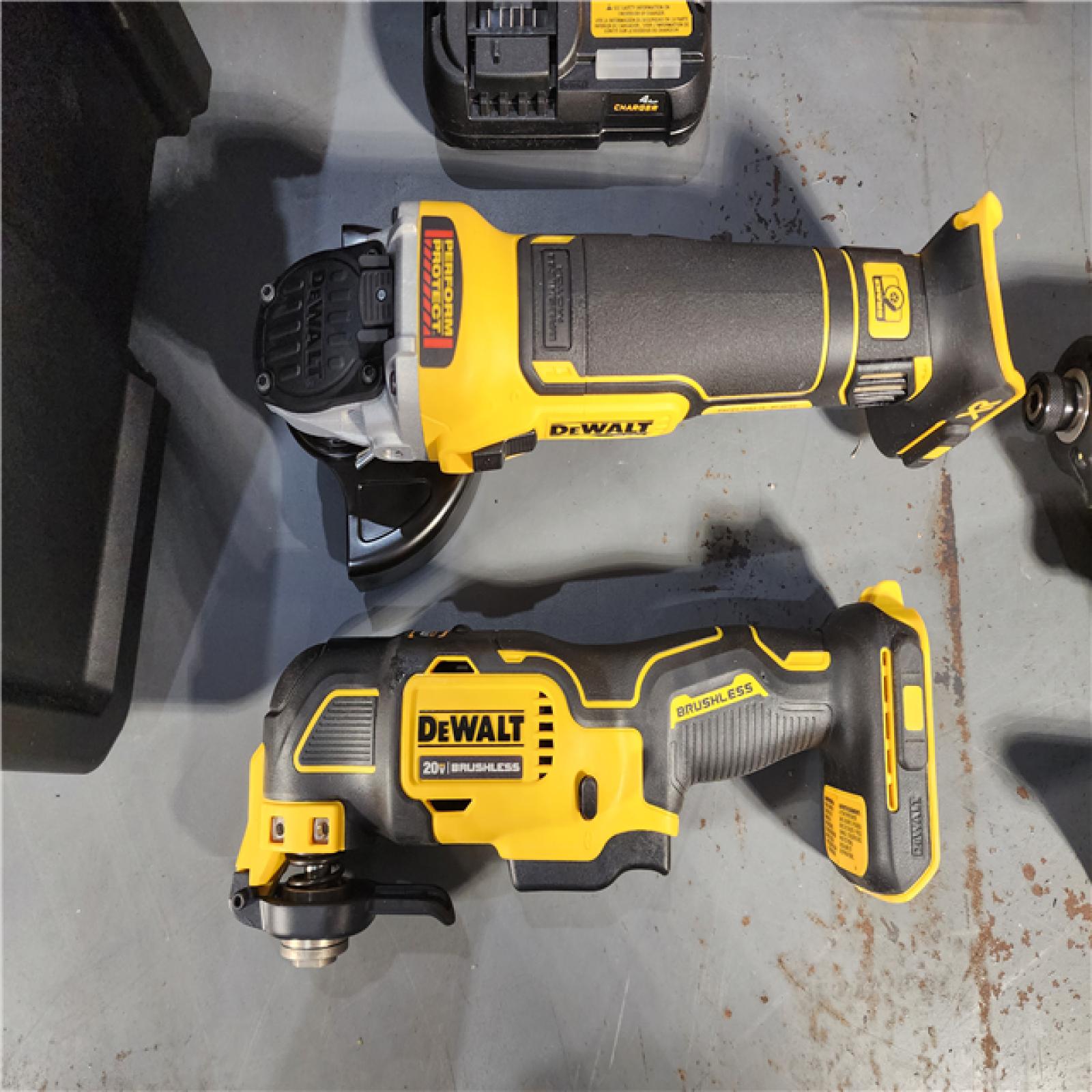 HOUSTON LOCATION - AS-IS Dewalt 20-Volt MAX ToughSystem Lithium-Ion 5-Tool Cordless Combo Kit