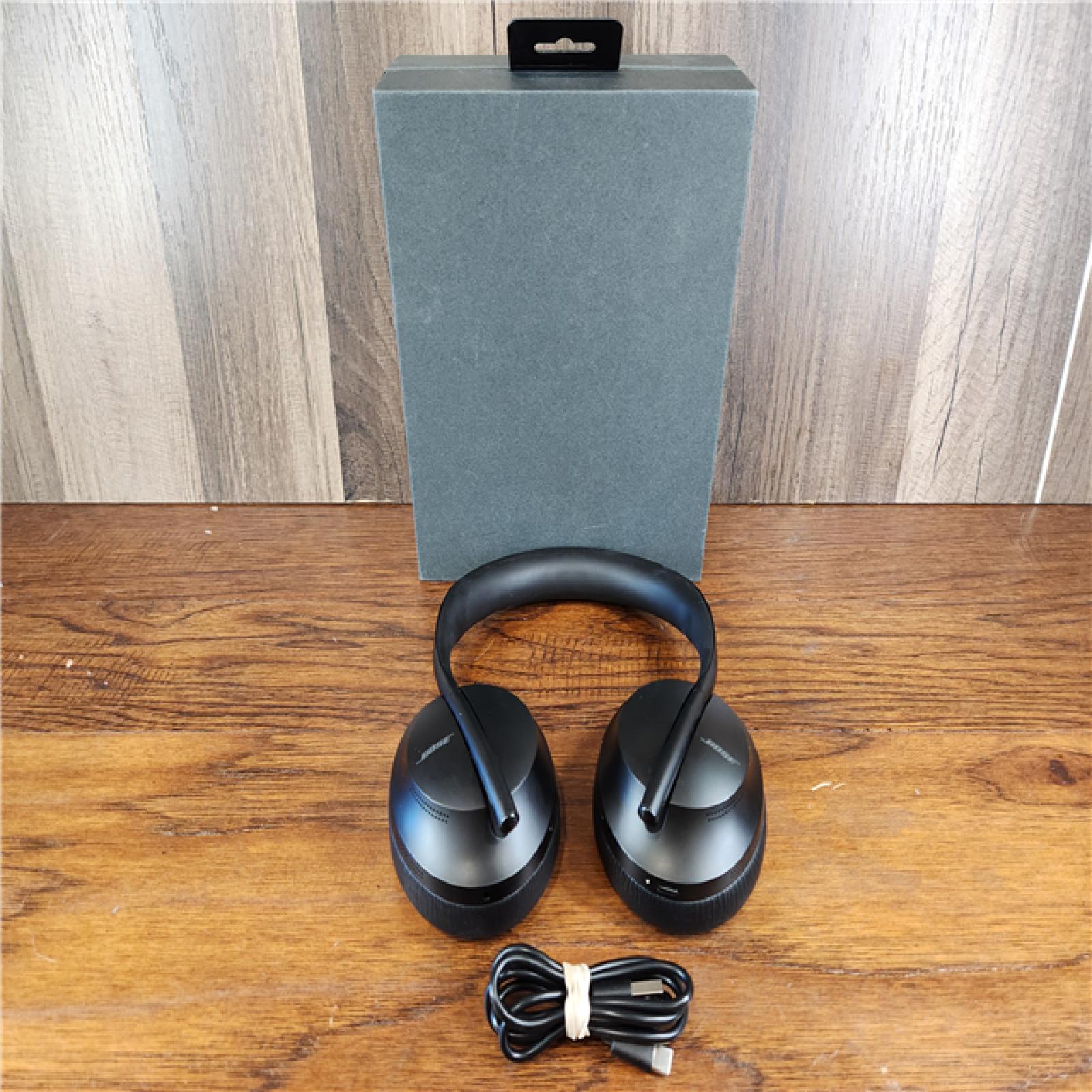 Bose Noise Cancelling Wireless Headphones 700 - Triple Black