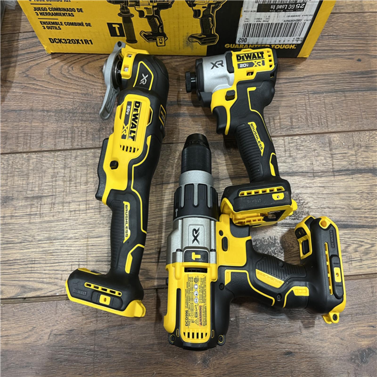 AS-IS DEWALT 20-Volt Lithium-Ion Cordless 3-Tool Combo Kit with FLEXVOLT 9 Ah and 20V 6 Ah Batteries and Charger