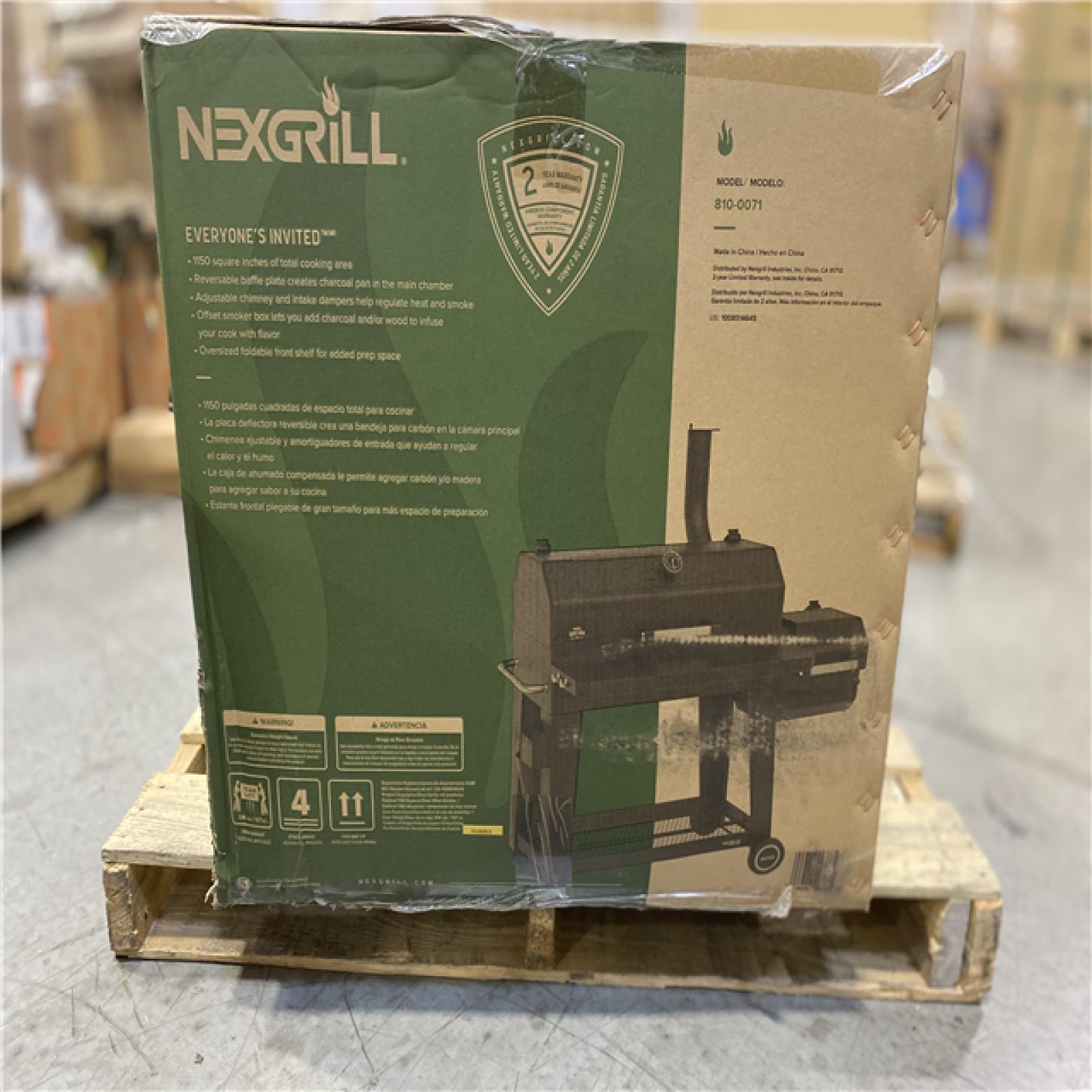 DALLAS LOCATION - Nexgrill Oakford 1150 Reverse Flow Offset Smoker Charcoal Grill in Black