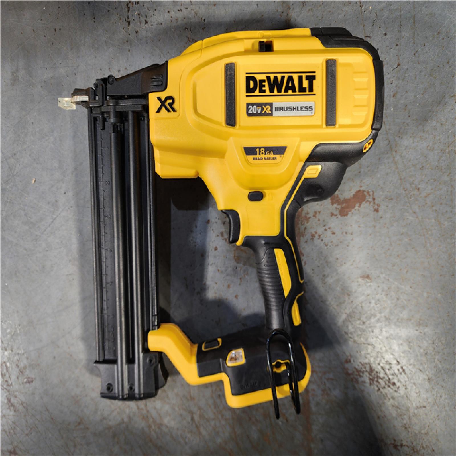 HOUSTON LOCATION - AS-IS DEWALT 20V MAX XR 18 Gauge Brad Nailer Kit