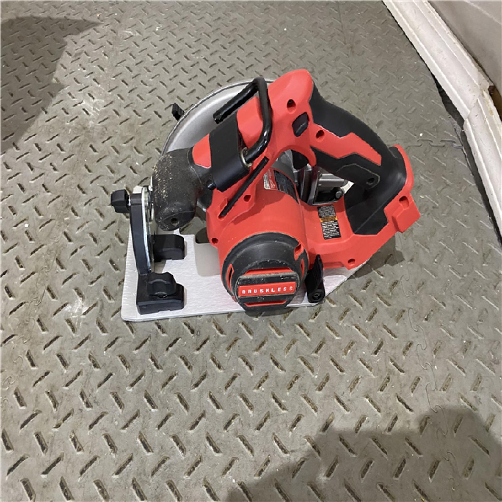 Houston location AS-IS Milwaukee M18 7-1/4  18V Brushless Circular Saw 2631-20 (Bare Tool)